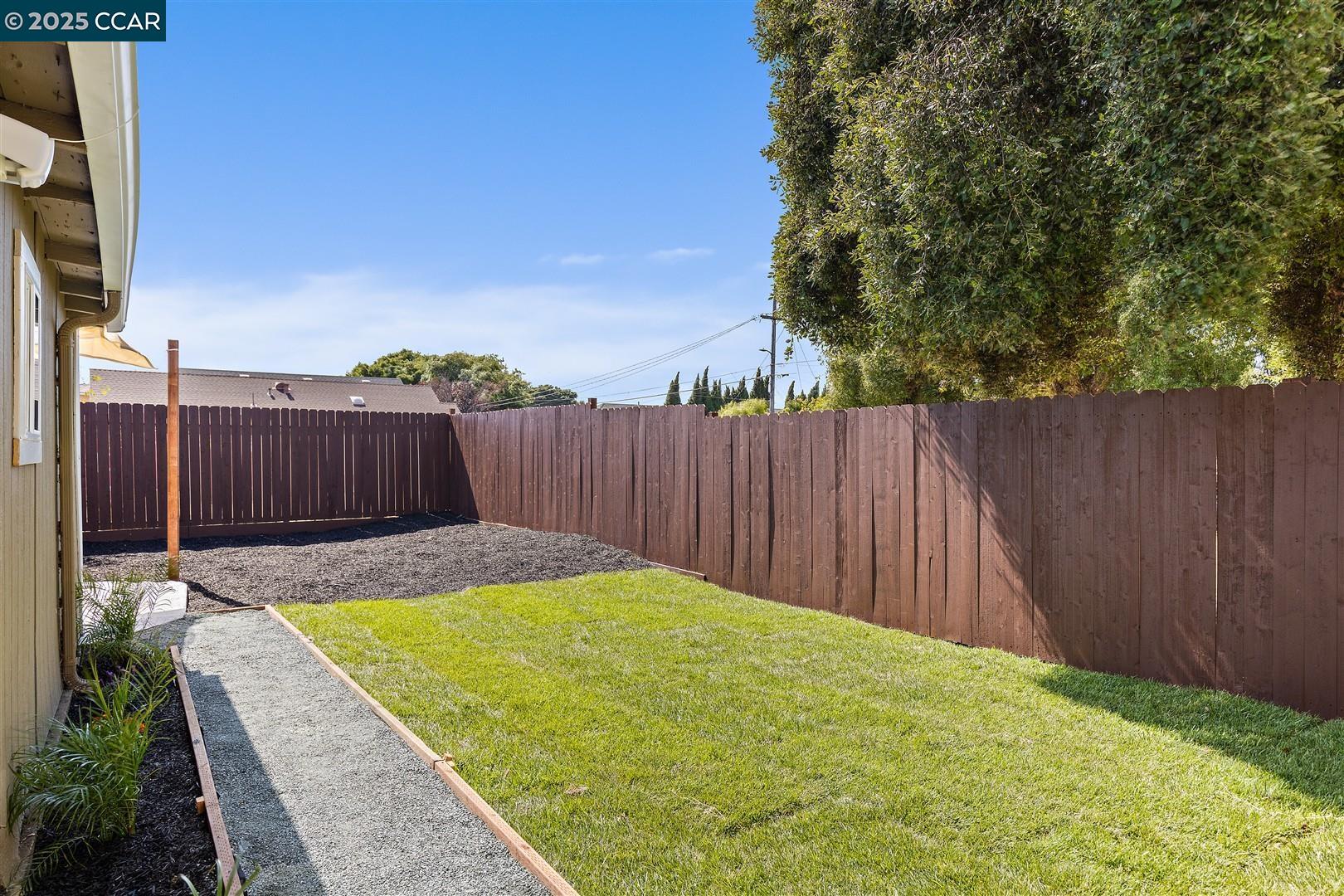 Detail Gallery Image 24 of 32 For 1321 Kelsey Street, Richmond,  CA 94801 - 2 Beds | 1 Baths