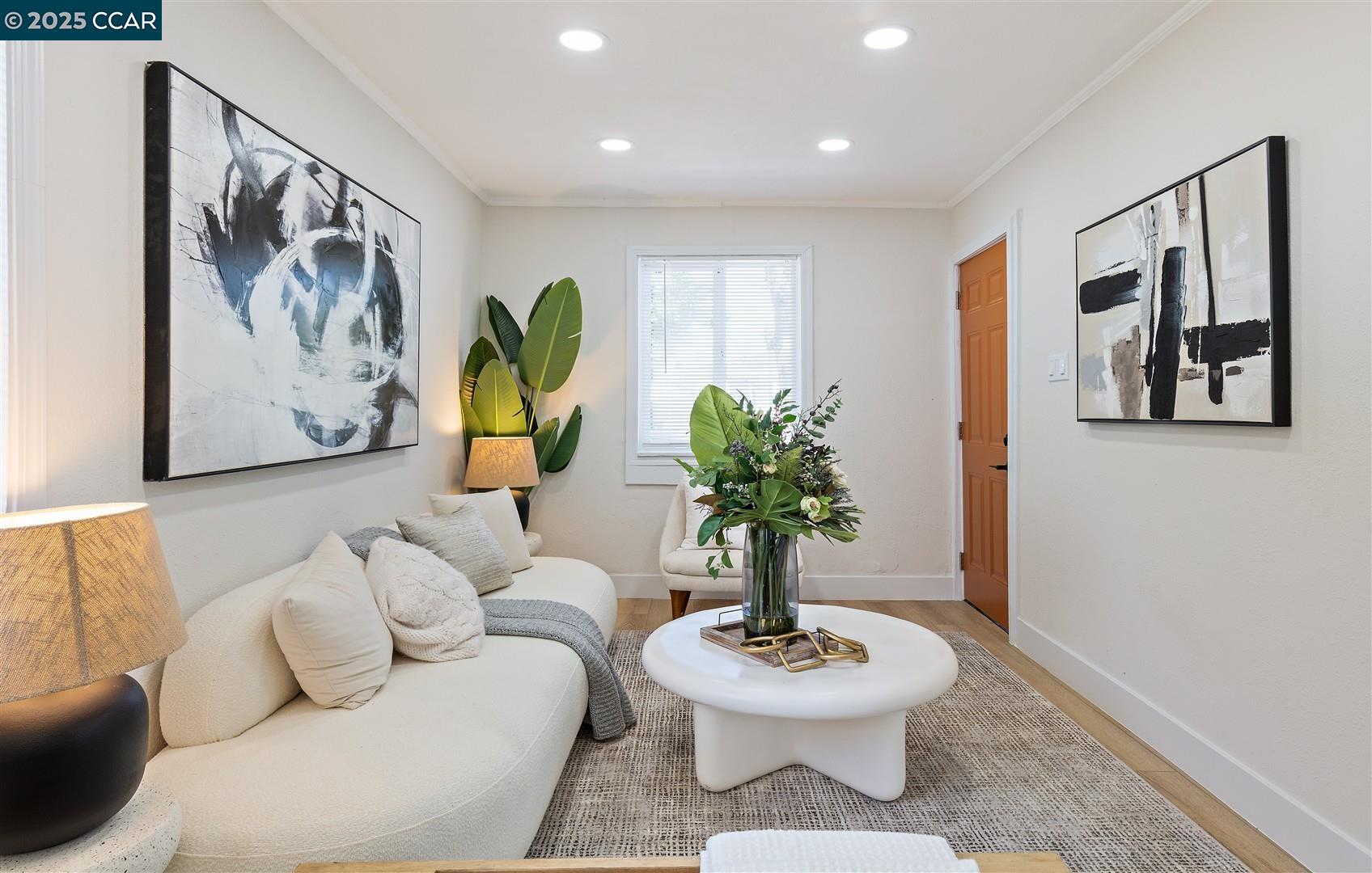 Detail Gallery Image 4 of 32 For 1321 Kelsey Street, Richmond,  CA 94801 - 2 Beds | 1 Baths