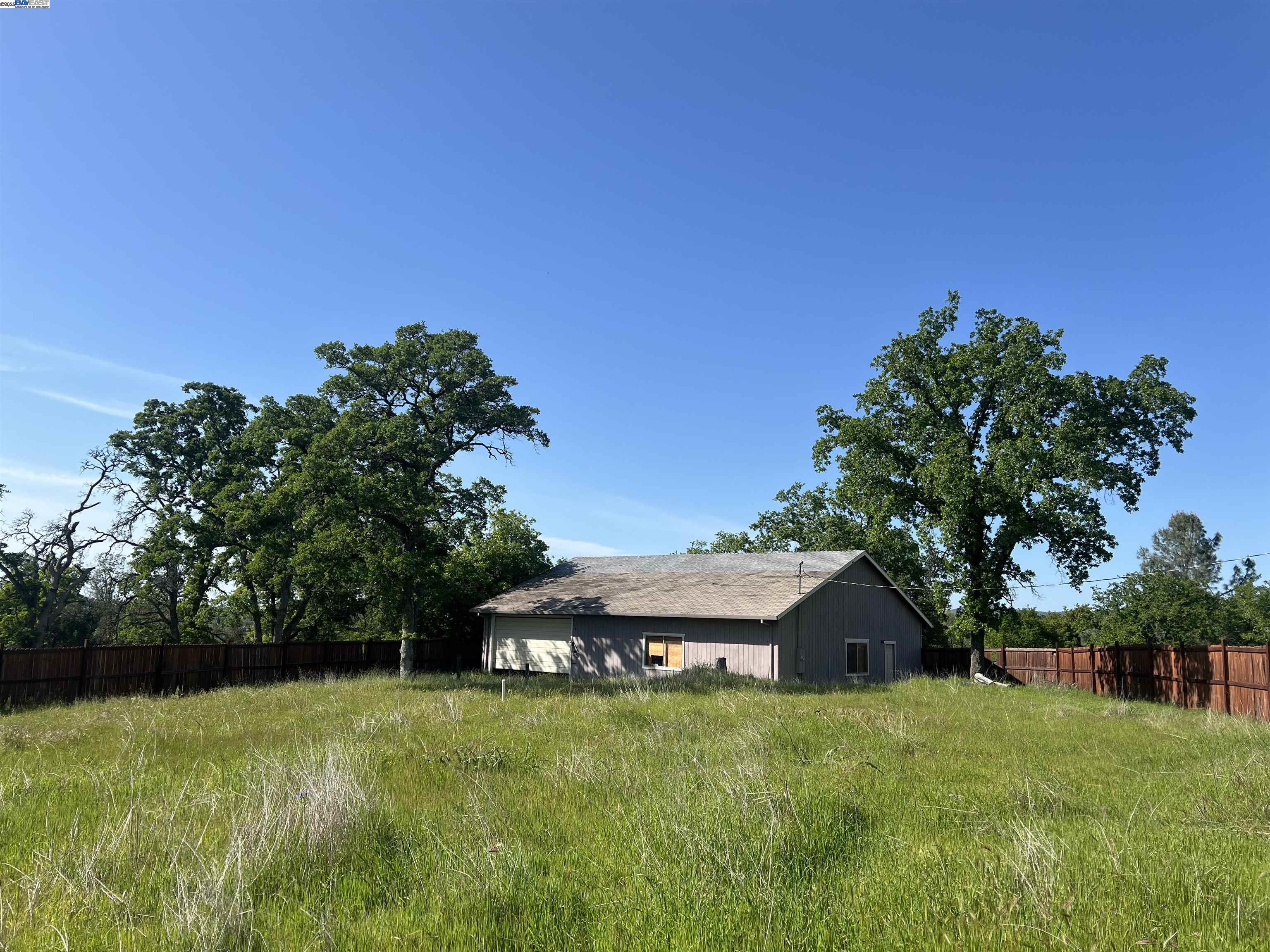 135 Tucker Ave, Oroville, California 95966, 2 Bedrooms Bedrooms, ,2 BathroomsBathrooms,Residential,For Sale,135 Tucker Ave,41101524