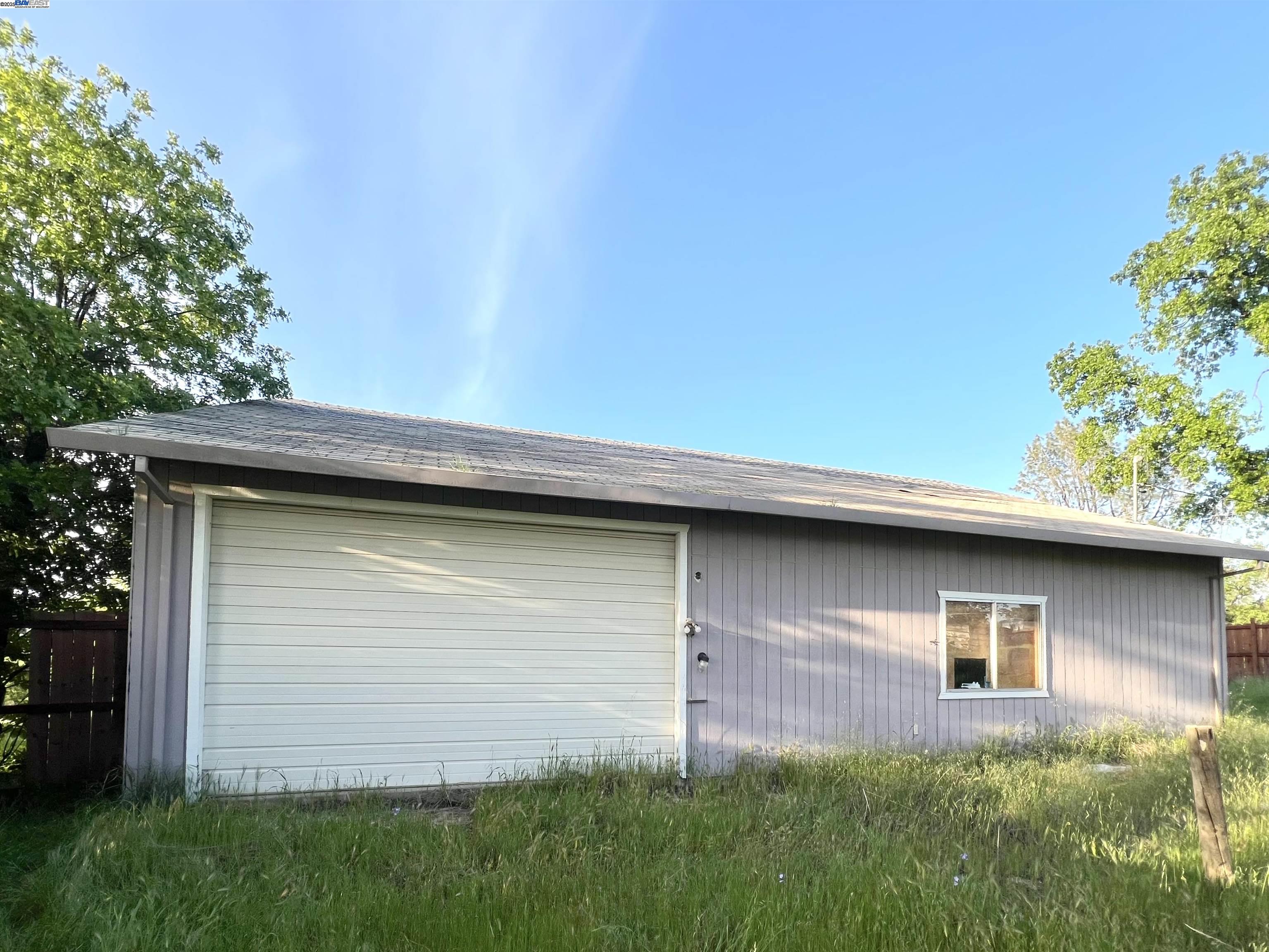 135 Tucker Ave, Oroville, California 95966, 2 Bedrooms Bedrooms, ,2 BathroomsBathrooms,Residential,For Sale,135 Tucker Ave,41101524