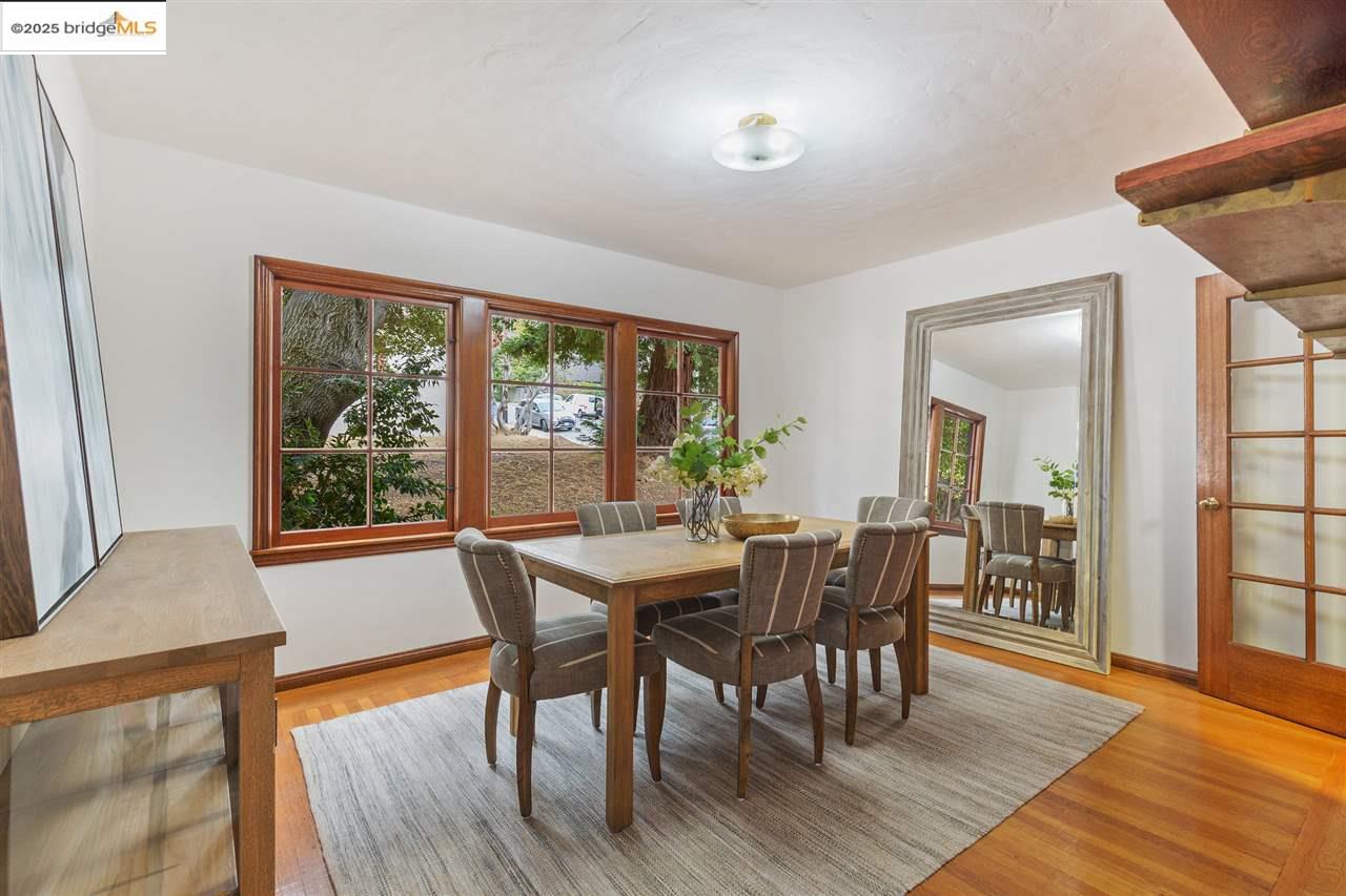2623 Virginia, Berkeley, California 94709, 4 Bedrooms Bedrooms, 7 Rooms Rooms,2 BathroomsBathrooms,Residential Lease,For Rent,2623 Virginia,41101527