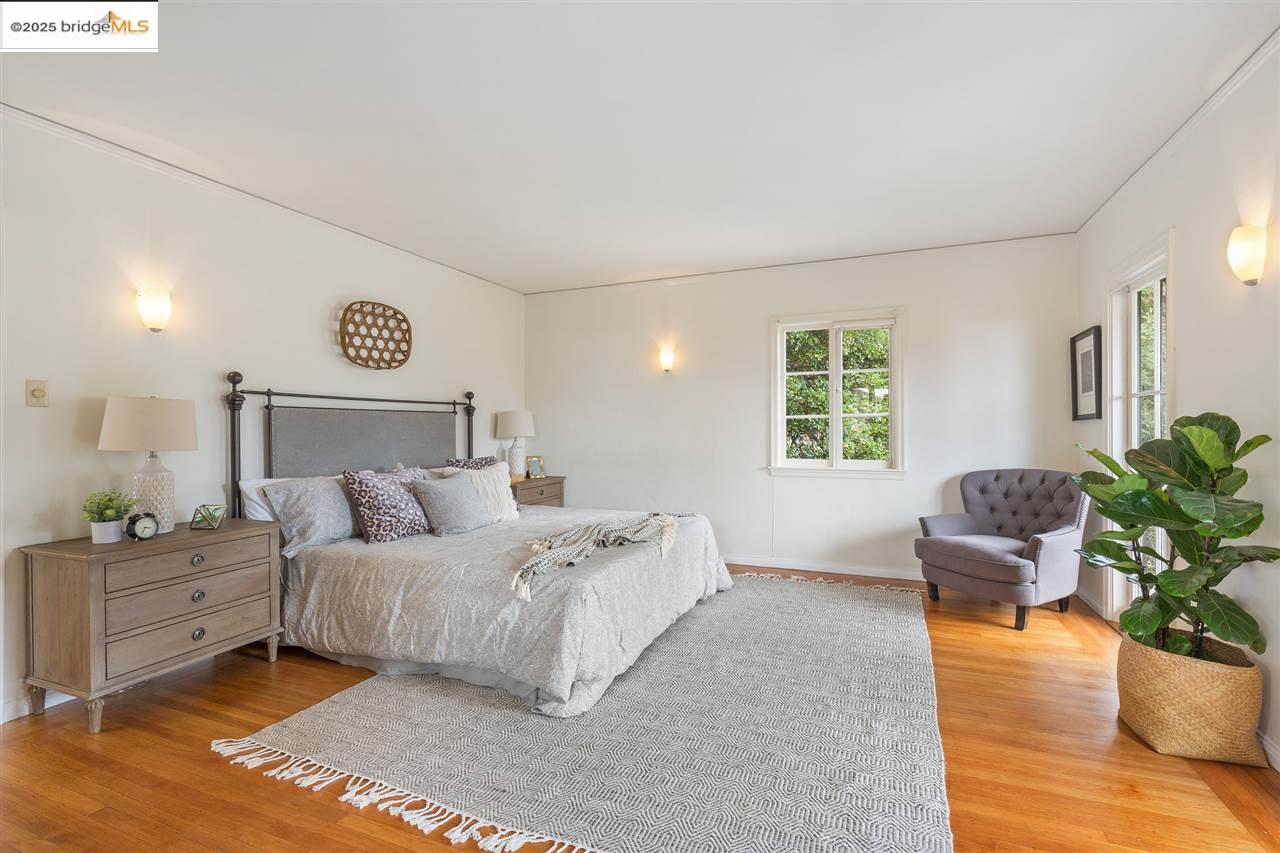 2623 Virginia, Berkeley, California 94709, 4 Bedrooms Bedrooms, 7 Rooms Rooms,2 BathroomsBathrooms,Residential Lease,For Rent,2623 Virginia,41101527