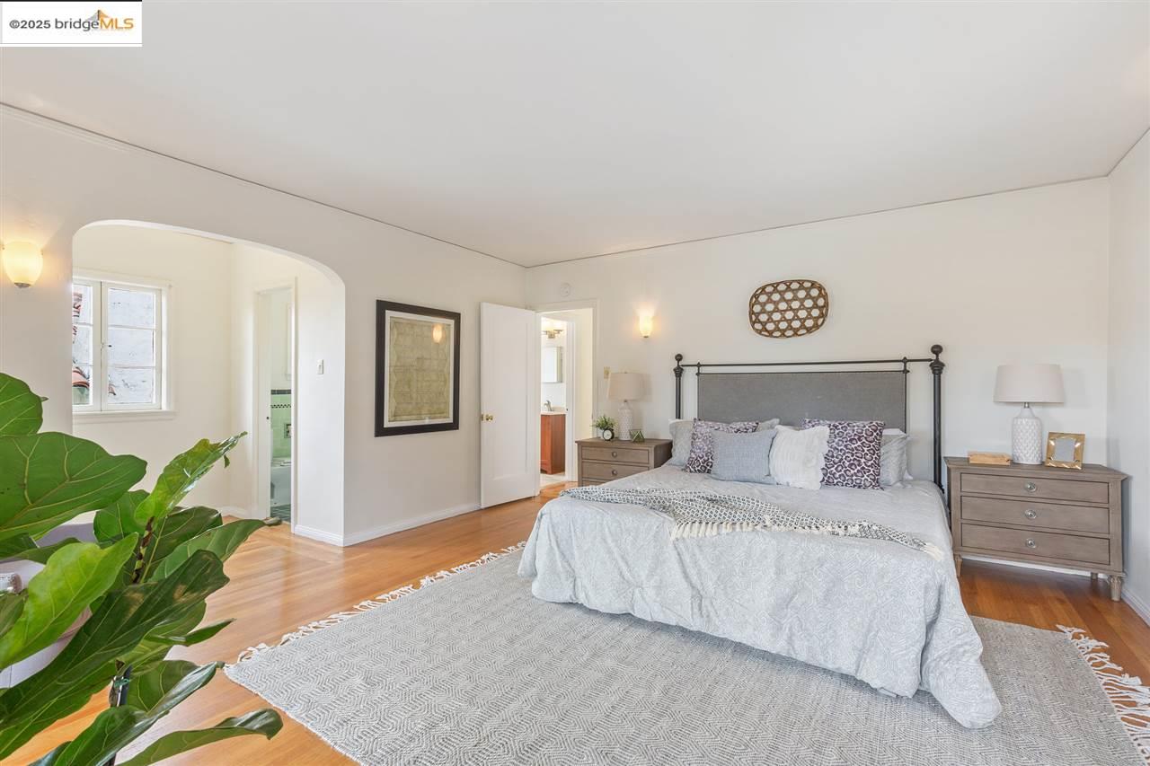 2623 Virginia, Berkeley, California 94709, 4 Bedrooms Bedrooms, 7 Rooms Rooms,2 BathroomsBathrooms,Residential Lease,For Rent,2623 Virginia,41101527