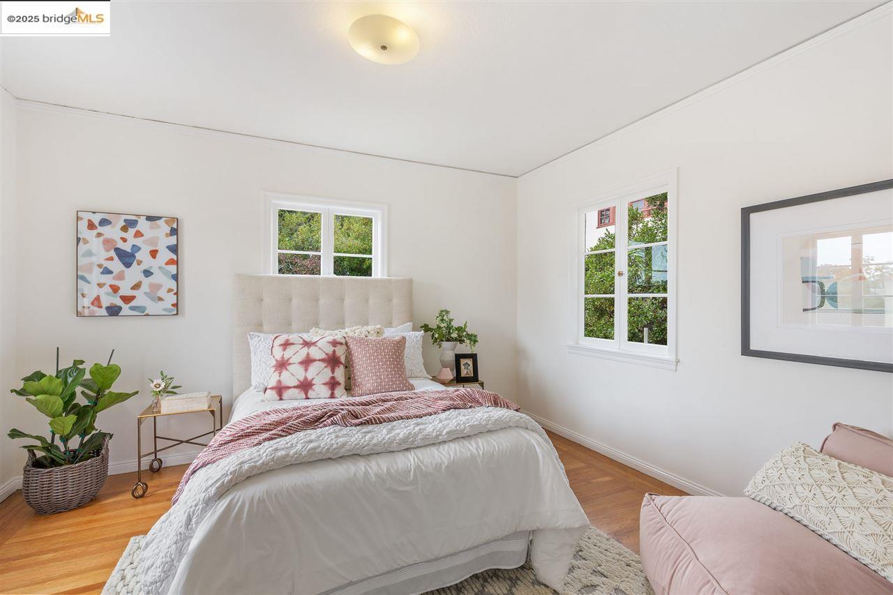 2623 Virginia, Berkeley, California 94709, 4 Bedrooms Bedrooms, 7 Rooms Rooms,2 BathroomsBathrooms,Residential Lease,For Rent,2623 Virginia,41101527