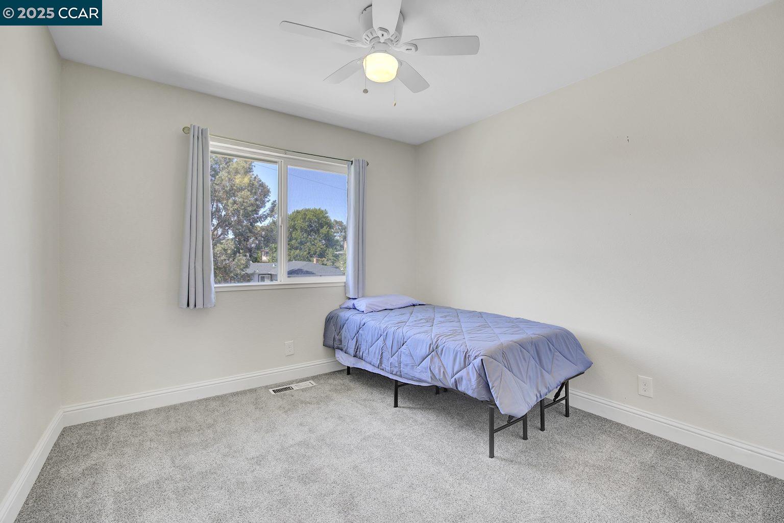 Detail Gallery Image 24 of 36 For 2005 Cerro Ct, Antioch,  CA 94509 - 4 Beds | 2/1 Baths