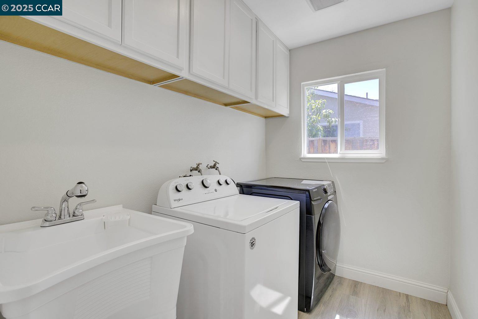 Detail Gallery Image 27 of 36 For 2005 Cerro Ct, Antioch,  CA 94509 - 4 Beds | 2/1 Baths