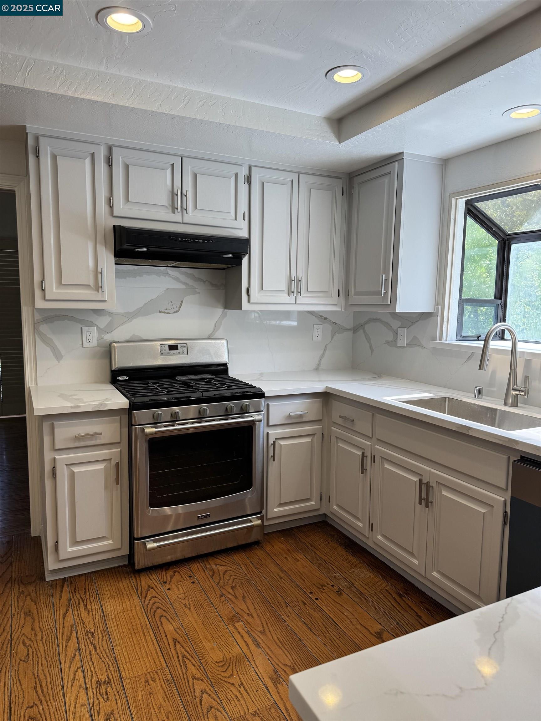 20 Tamarisk, Moraga, California 94556, 4 Bedrooms Bedrooms, 10 Rooms Rooms,2 BathroomsBathrooms,Residential Lease,For Rent,20 Tamarisk,41101531