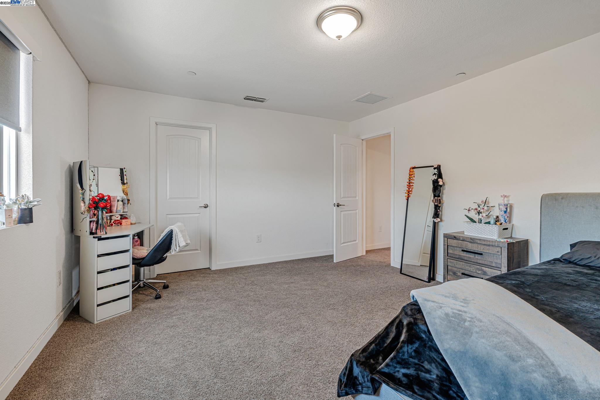 Detail Gallery Image 11 of 44 For 1893 Summit Dr, Los Banos,  CA 93635 - 6 Beds | 3 Baths