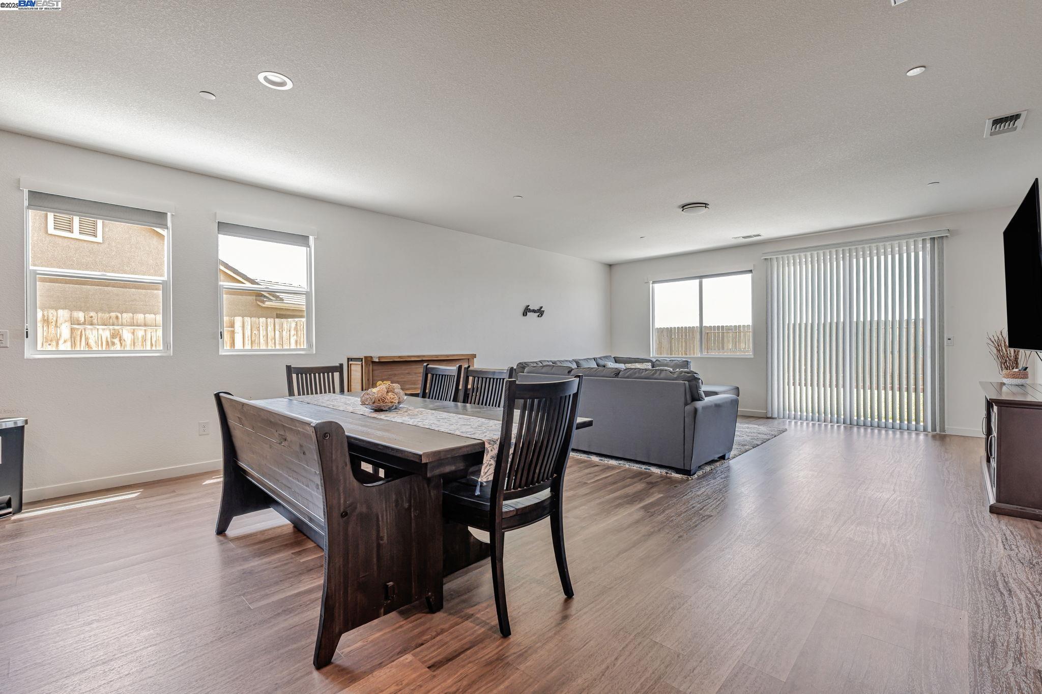 Detail Gallery Image 31 of 44 For 1893 Summit Dr, Los Banos,  CA 93635 - 6 Beds | 3 Baths