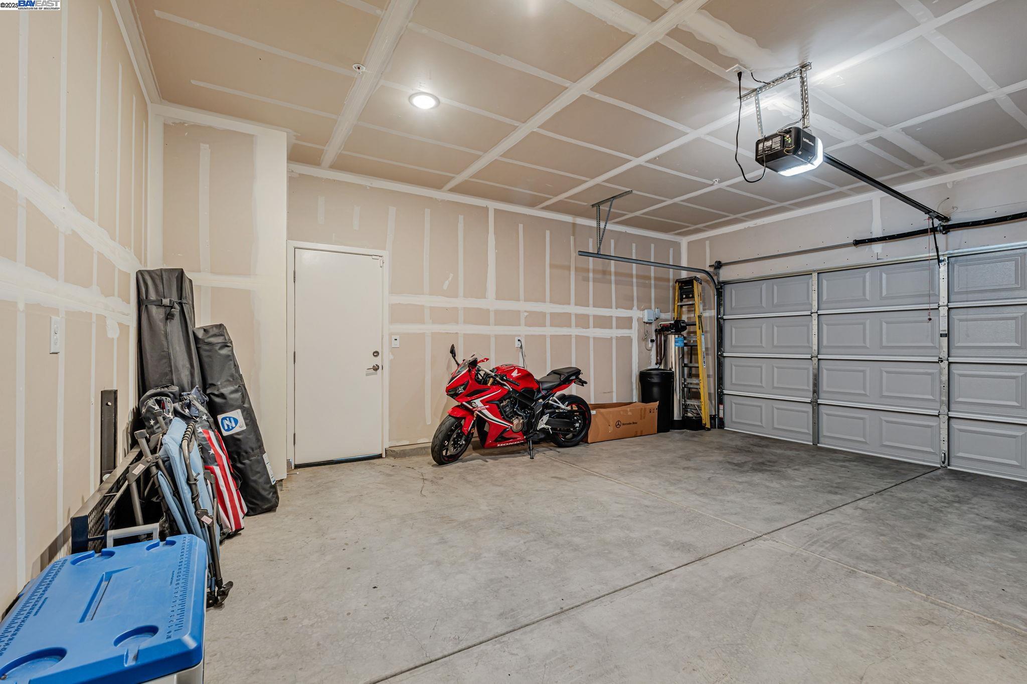 Detail Gallery Image 39 of 44 For 1893 Summit Dr, Los Banos,  CA 93635 - 6 Beds | 3 Baths