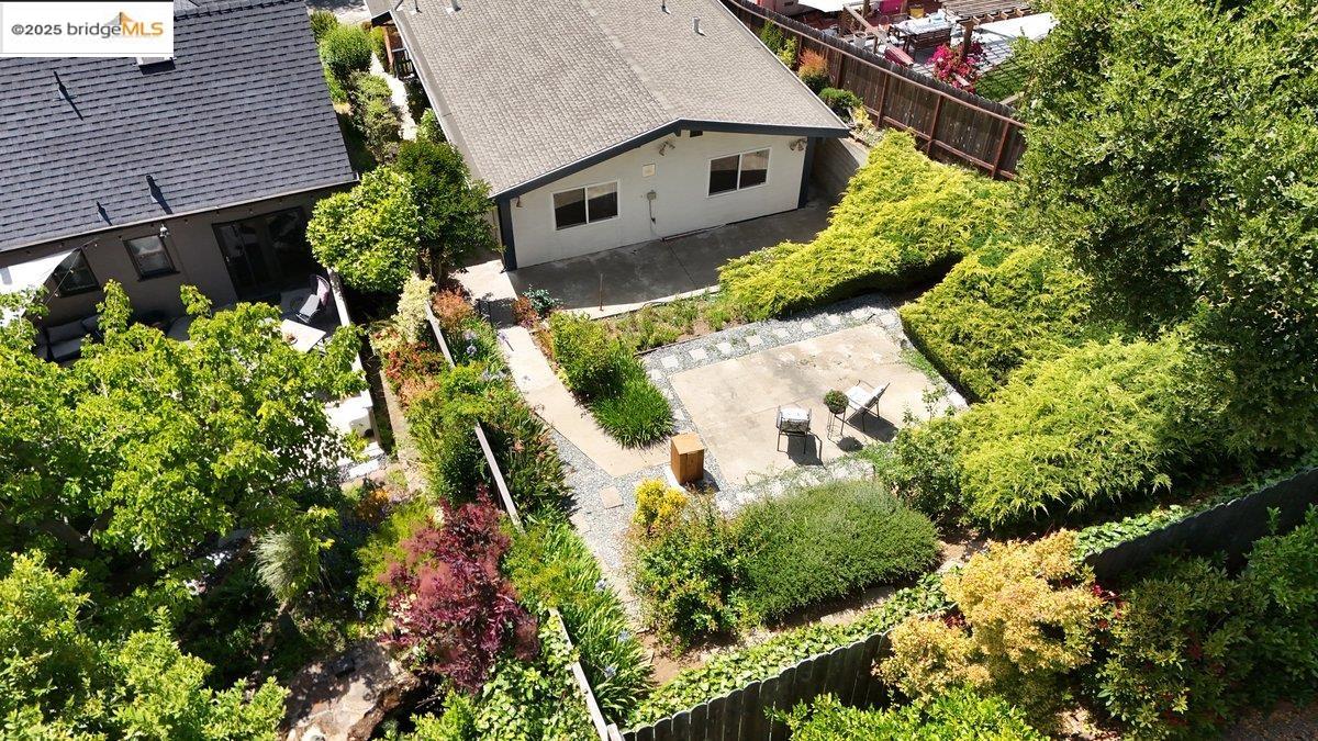 Detail Gallery Image 1 of 1 For 3312 Wisconsin St, Oakland,  CA 94602 - 3 Beds | 2 Baths