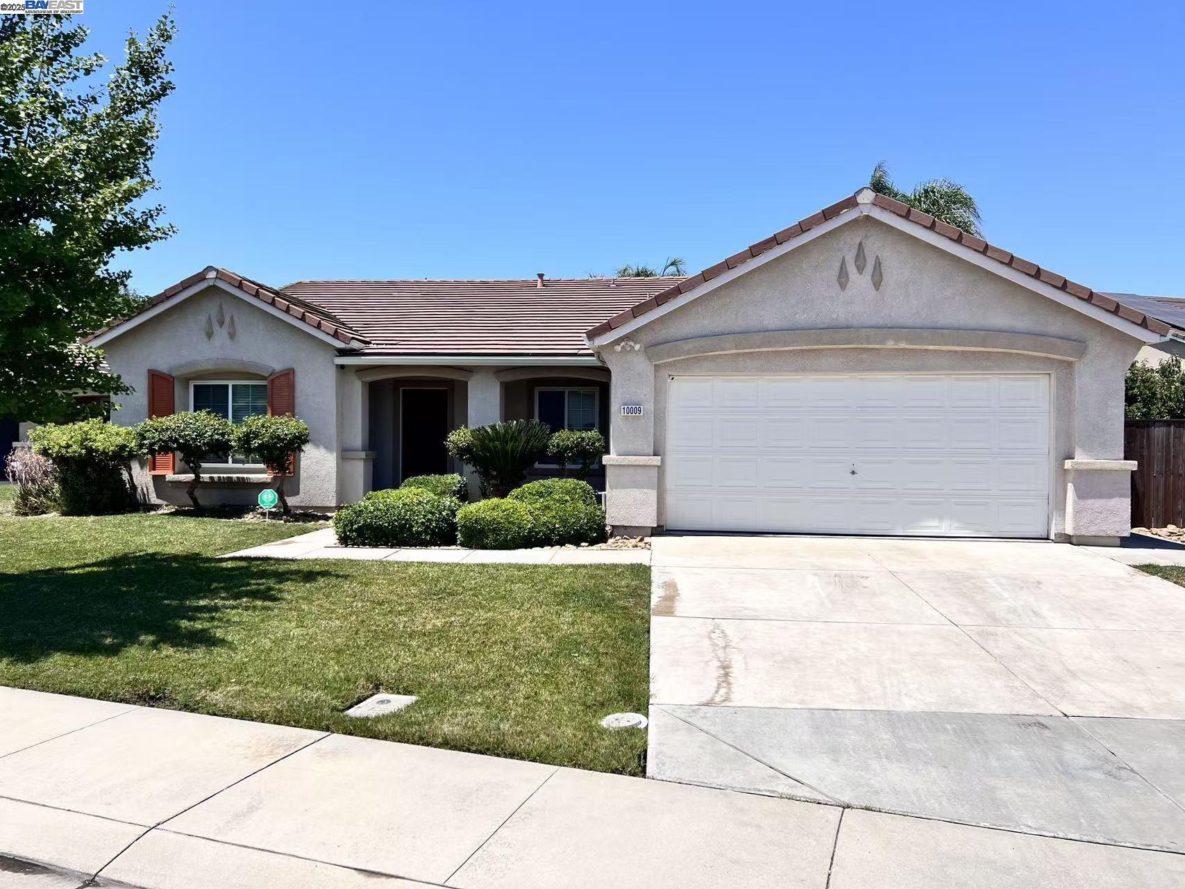 Detail Gallery Image 1 of 21 For 10009 Copco Ln, Stockton,  CA 95219 - 3 Beds | 2 Baths