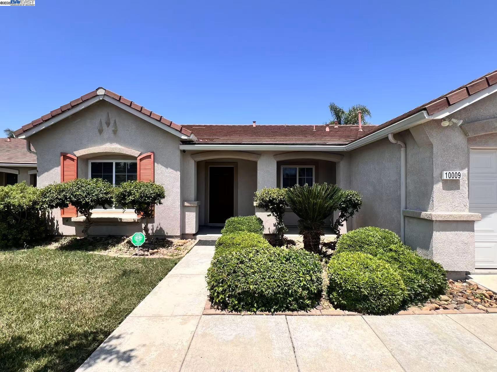 Detail Gallery Image 2 of 21 For 10009 Copco Ln, Stockton,  CA 95219 - 3 Beds | 2 Baths