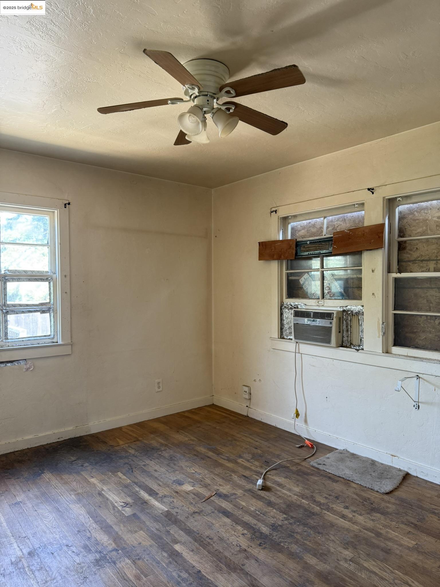 Detail Gallery Image 11 of 26 For 11176 Canon Vista Ave, San Jose,  CA 95127 - 3 Beds | 1 Baths