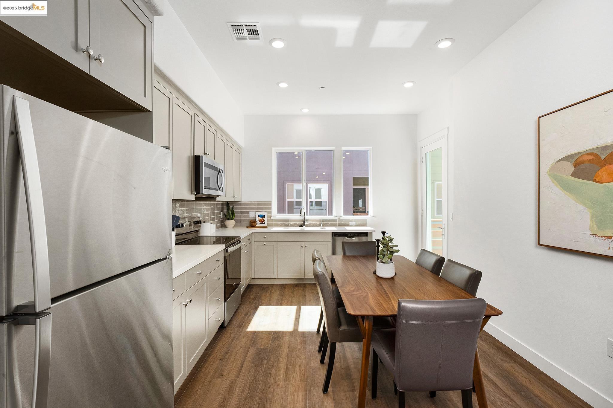Photo #6: 41101551 Listing: Photo #6