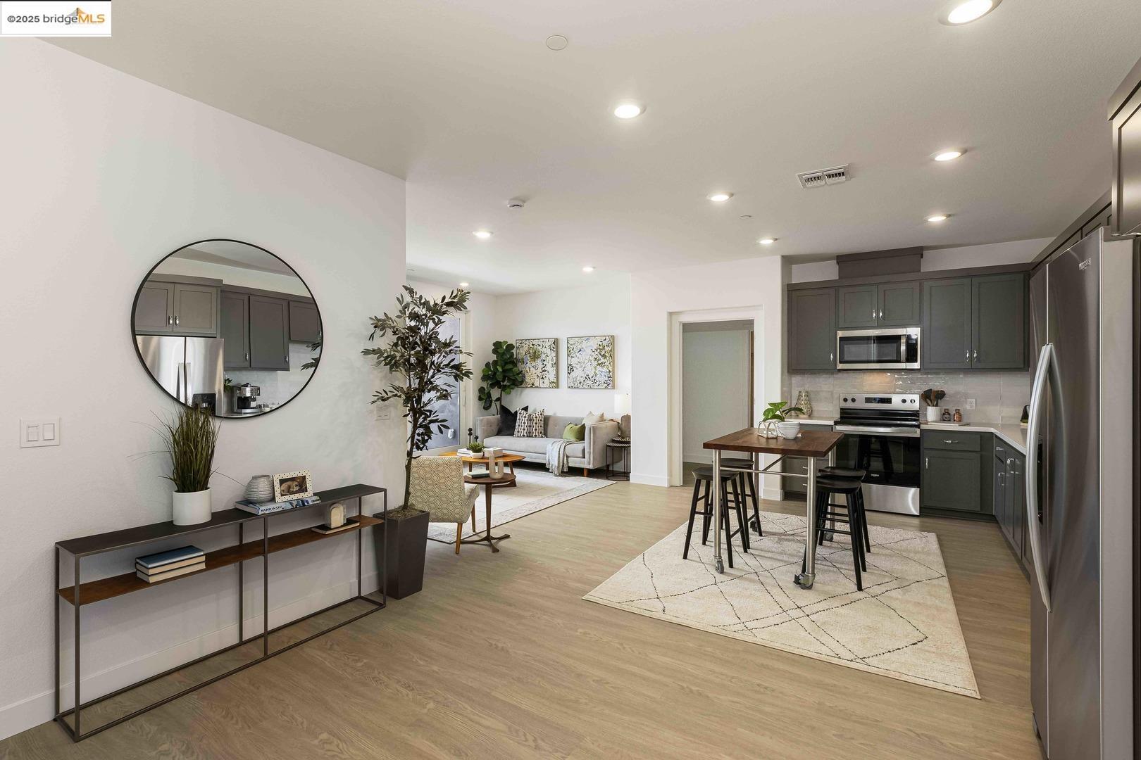 Photo #2: 41101552 Listing 