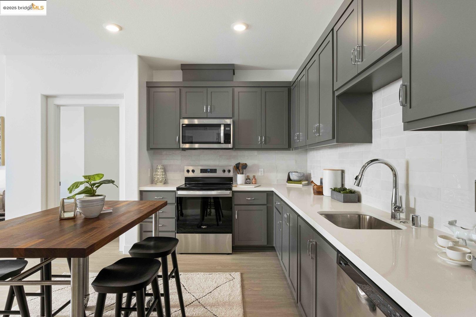 Photo #5: 41101552 Listing 
