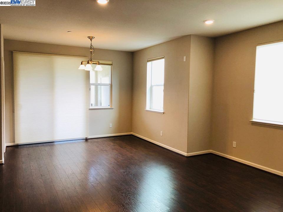 4740 Norris Canyon Rd # 201, San Ramon, California 94583, 3 Bedrooms Bedrooms, 5 Rooms Rooms,2 BathroomsBathrooms,Residential Lease,For Rent,4740 Norris Canyon Rd # 201,41101554