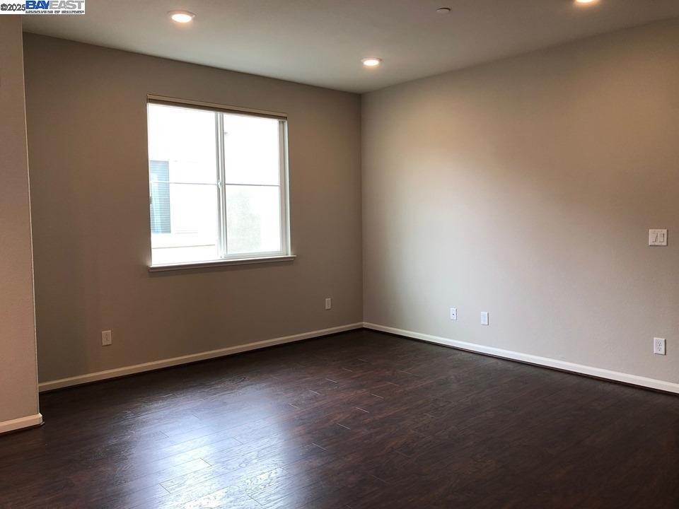 4740 Norris Canyon Rd # 201, San Ramon, California 94583, 3 Bedrooms Bedrooms, 5 Rooms Rooms,2 BathroomsBathrooms,Residential Lease,For Rent,4740 Norris Canyon Rd # 201,41101554
