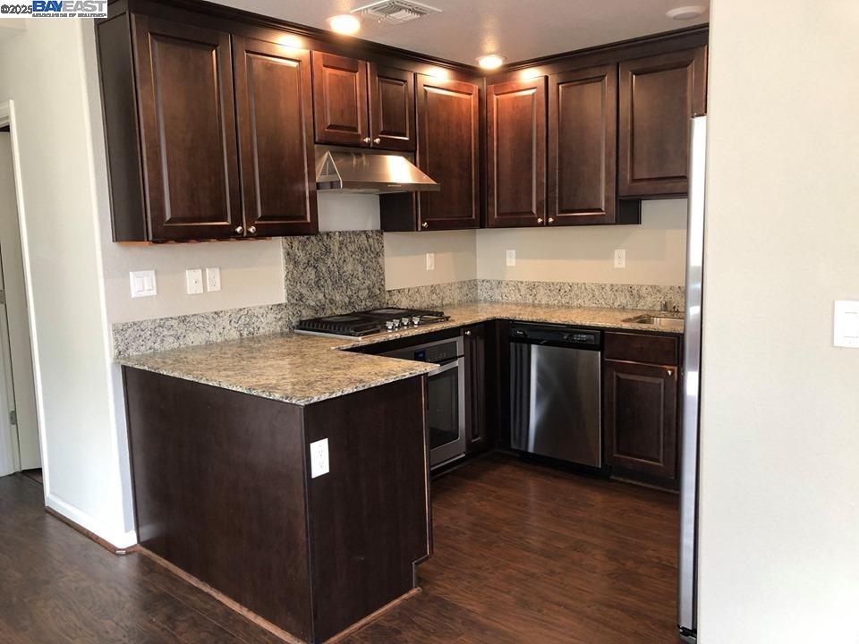 4740 Norris Canyon Rd # 201, San Ramon, California 94583, 3 Bedrooms Bedrooms, 5 Rooms Rooms,2 BathroomsBathrooms,Residential Lease,For Rent,4740 Norris Canyon Rd # 201,41101554