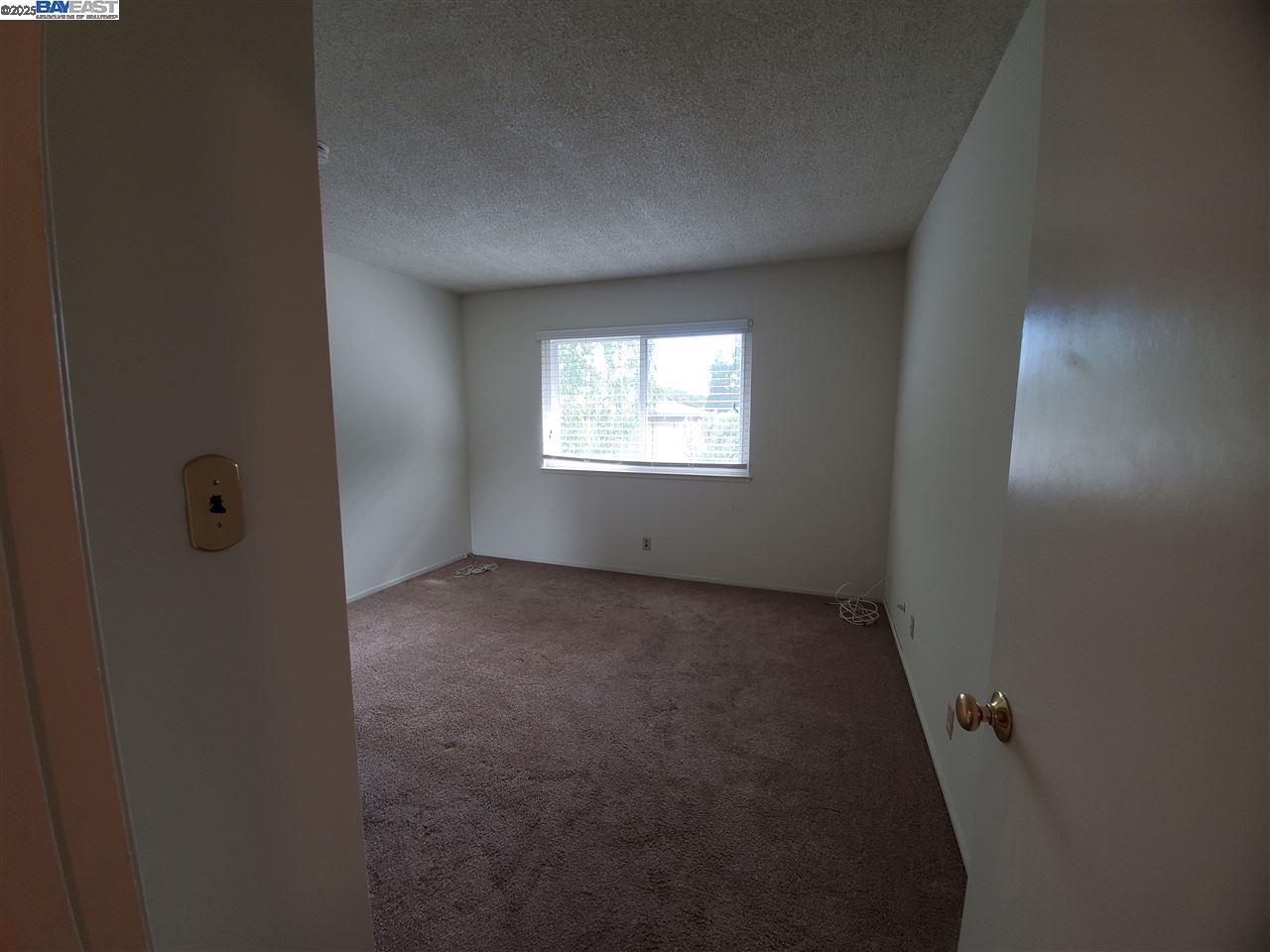 2255 Segundo Ct # 4, Pleasanton, California 94588, 2 Bedrooms Bedrooms, ,1 BathroomBathrooms,Residential Lease,For Rent,2255 Segundo Ct # 4,41101563