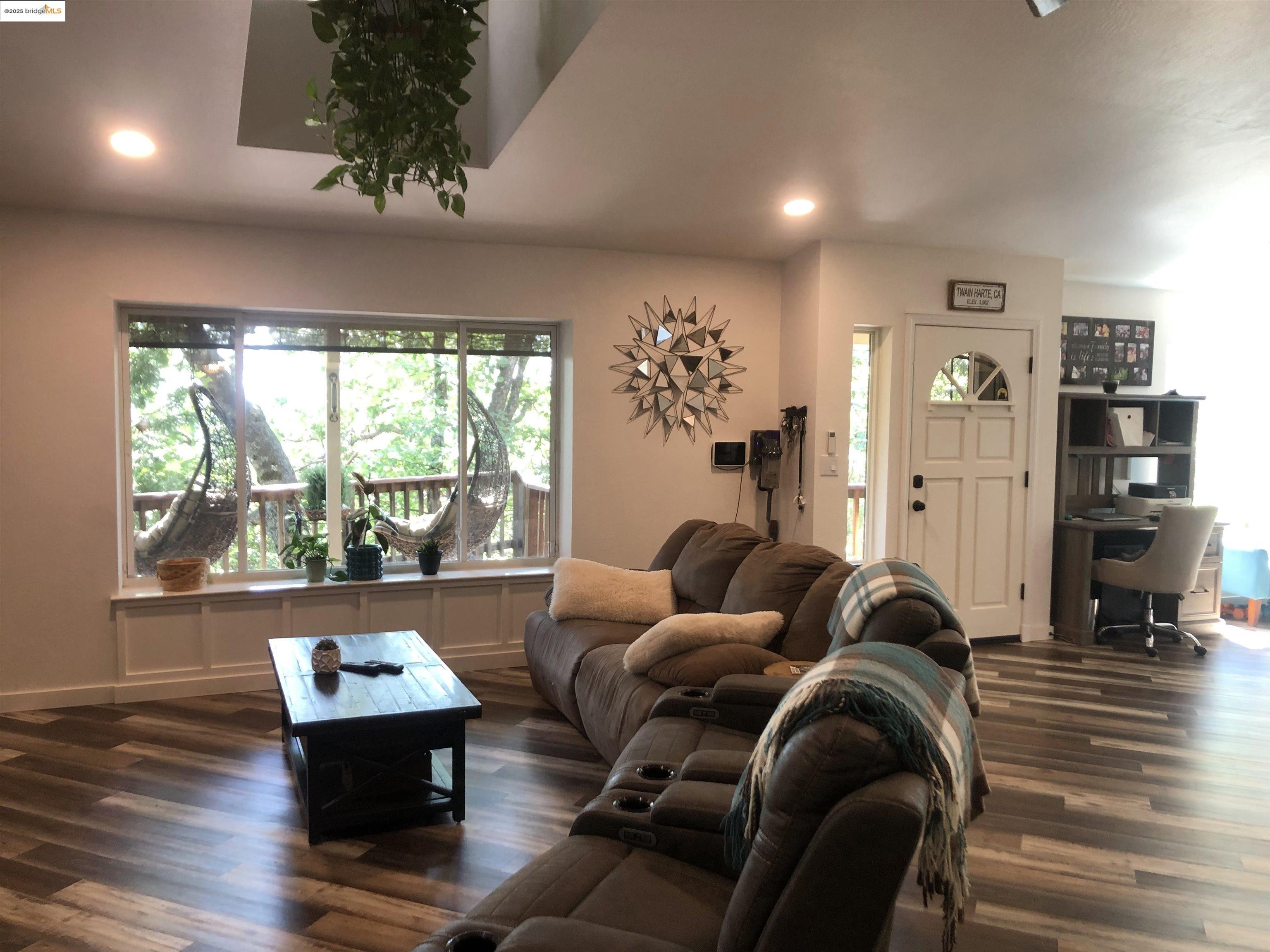 Detail Gallery Image 20 of 36 For 19080 Tiffeni Dr., Twain Harte,  CA 95383 - 3 Beds | 2 Baths