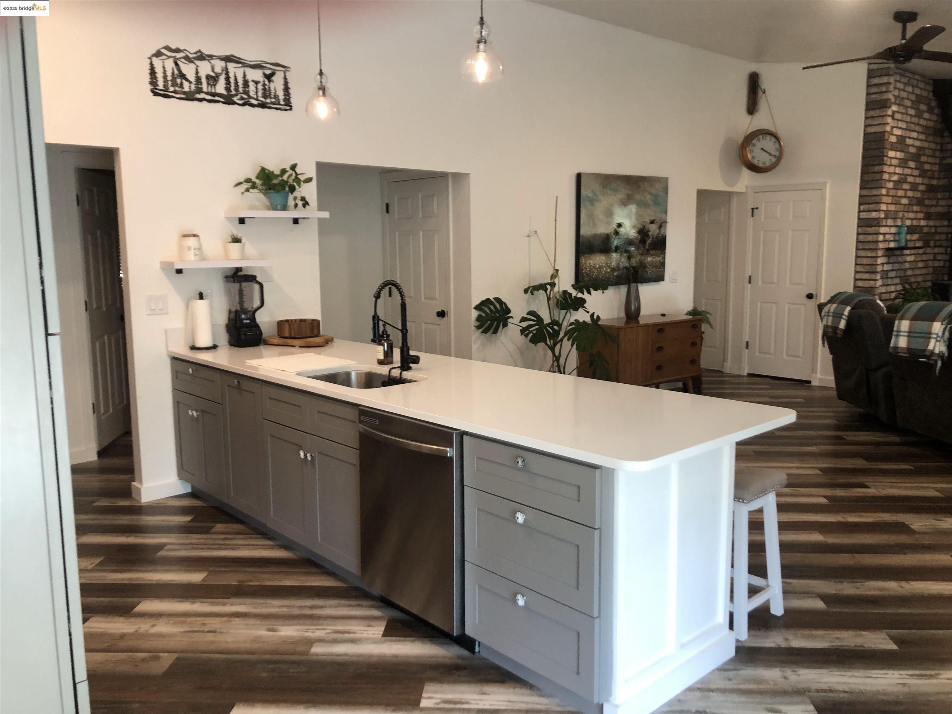 Detail Gallery Image 9 of 36 For 19080 Tiffeni Dr., Twain Harte,  CA 95383 - 3 Beds | 2 Baths