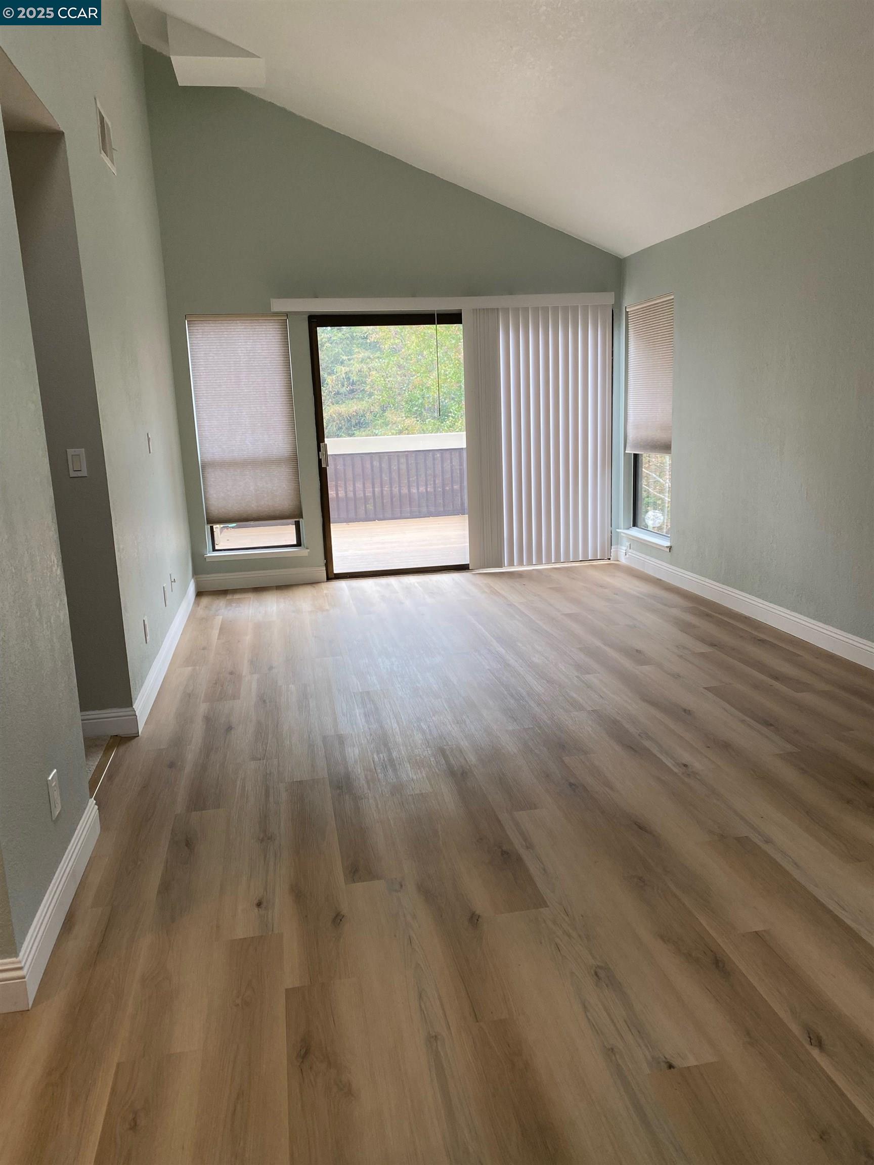 1544 Bailey rd # 6, Concord, California 94521, 2 Bedrooms Bedrooms, 5 Rooms Rooms,2 BathroomsBathrooms,Residential Lease,For Rent,1544 Bailey rd # 6,41101568