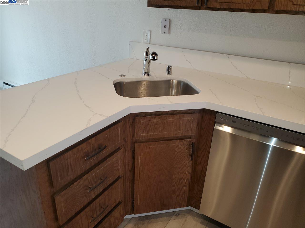 441 Puerto Pl, Hayward, California 94541, 2 Bedrooms Bedrooms, 5 Rooms Rooms,2 BathroomsBathrooms,Residential Lease,For Rent,441 Puerto Pl,41101569