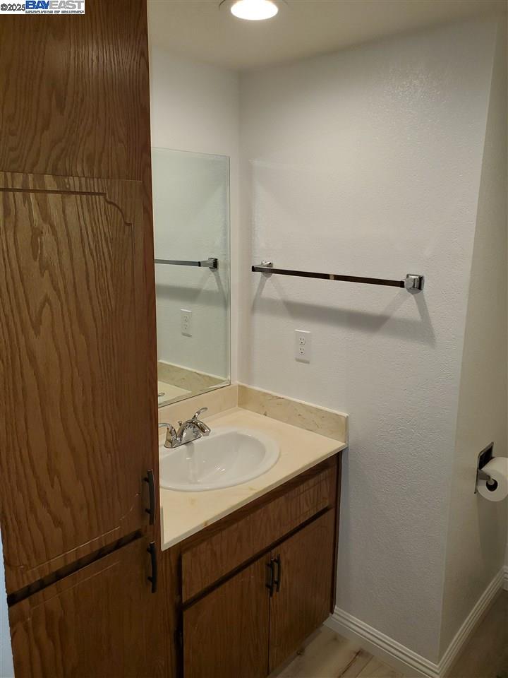 441 Puerto Pl, Hayward, California 94541, 2 Bedrooms Bedrooms, 5 Rooms Rooms,2 BathroomsBathrooms,Residential Lease,For Rent,441 Puerto Pl,41101569