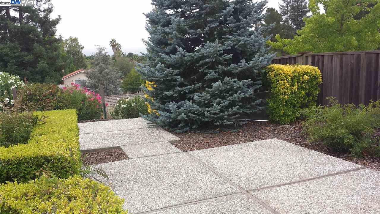 821 Century Way, Danville, California 94526, 6 Bedrooms Bedrooms, 10 Rooms Rooms,3 BathroomsBathrooms,Residential Lease,For Rent,821 Century Way,41101570