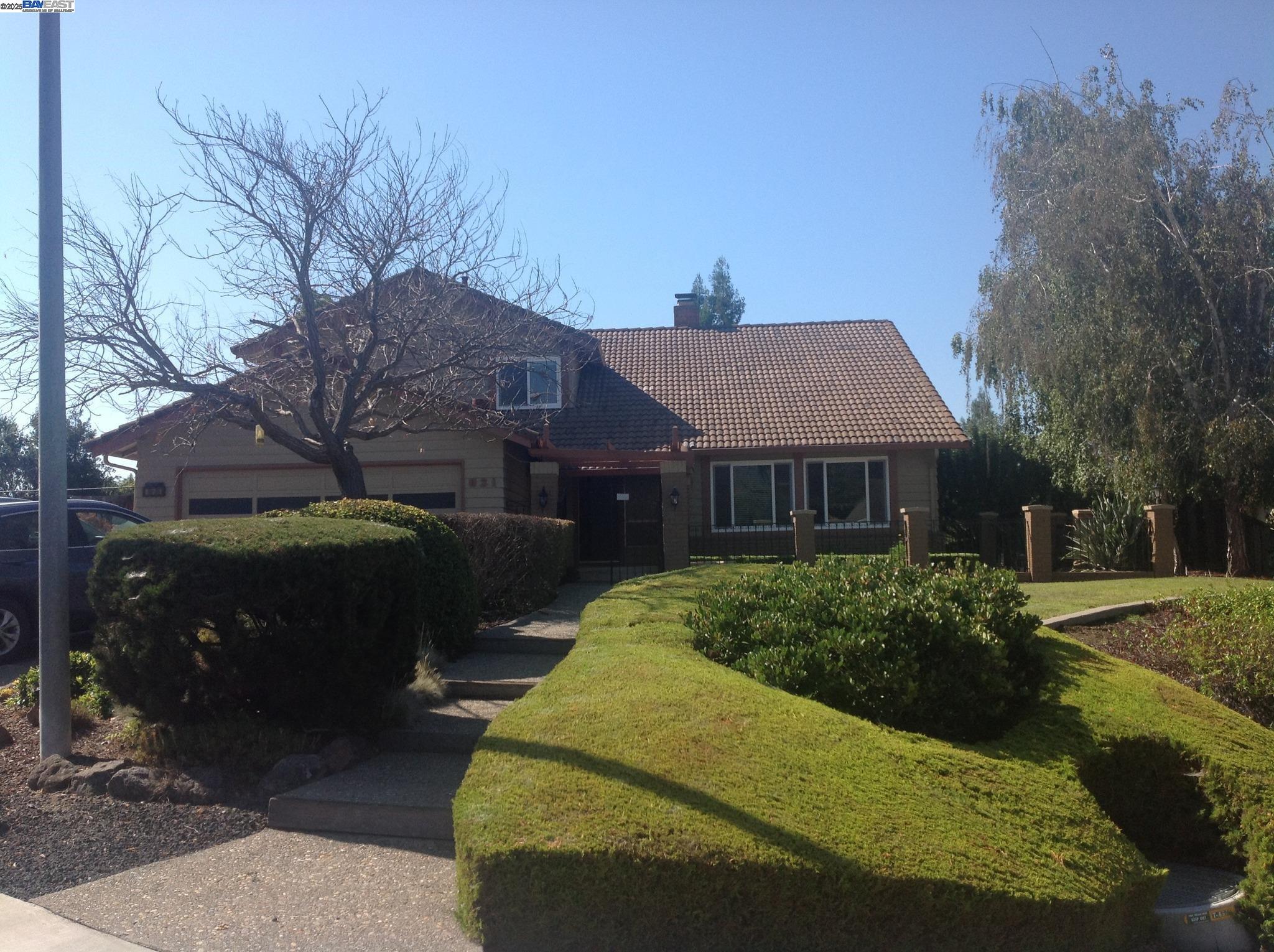 821 Century Way, Danville, California 94526, 6 Bedrooms Bedrooms, 10 Rooms Rooms,3 BathroomsBathrooms,Residential Lease,For Rent,821 Century Way,41101570