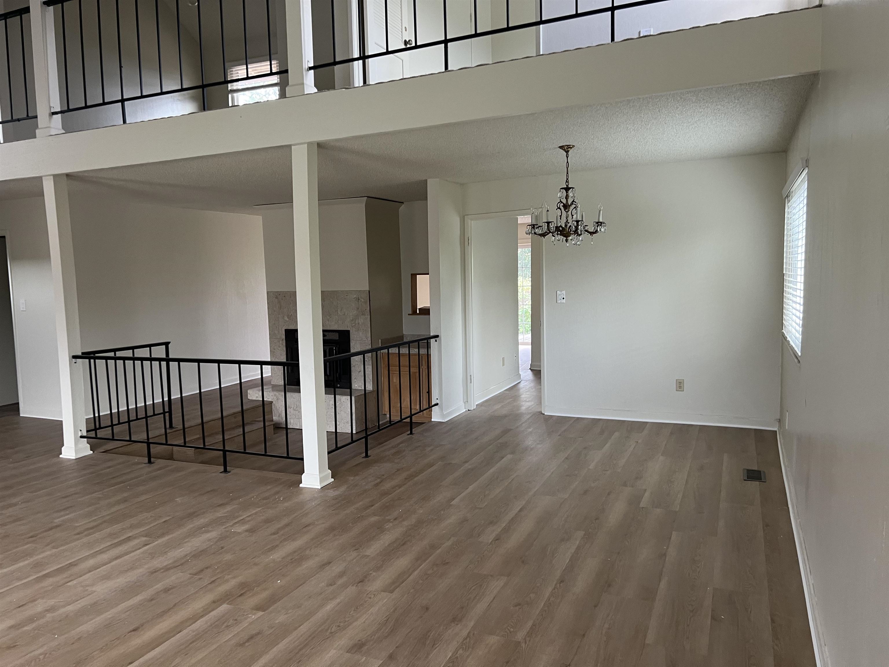 Detail Gallery Image 4 of 30 For Century Way, Danville,  CA 94526-5336 - 6 Beds | 3 Baths