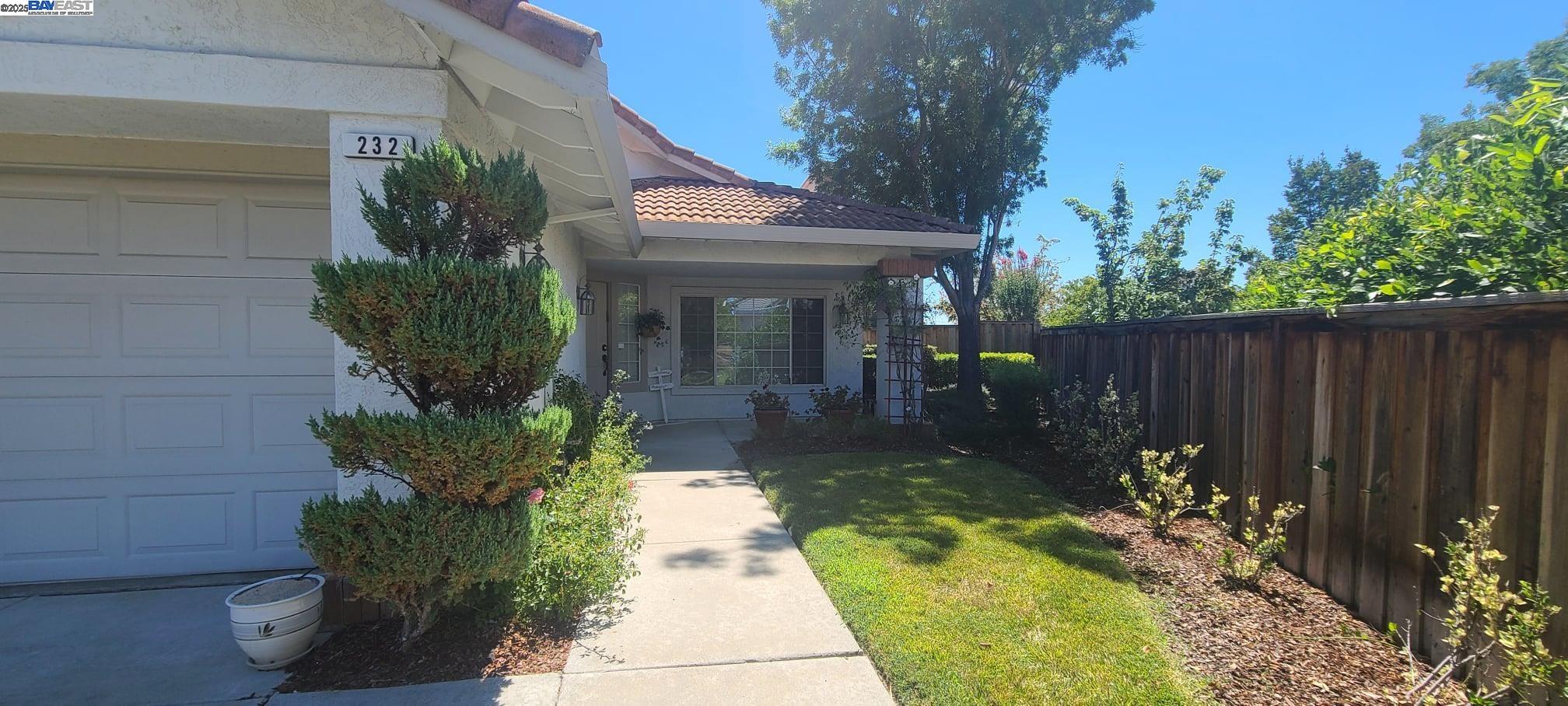 232 Chatham Ter, Danville, California 94506, 4 Bedrooms Bedrooms, 9 Rooms Rooms,3 BathroomsBathrooms,Residential Lease,For Rent,232 Chatham Ter,41101571
