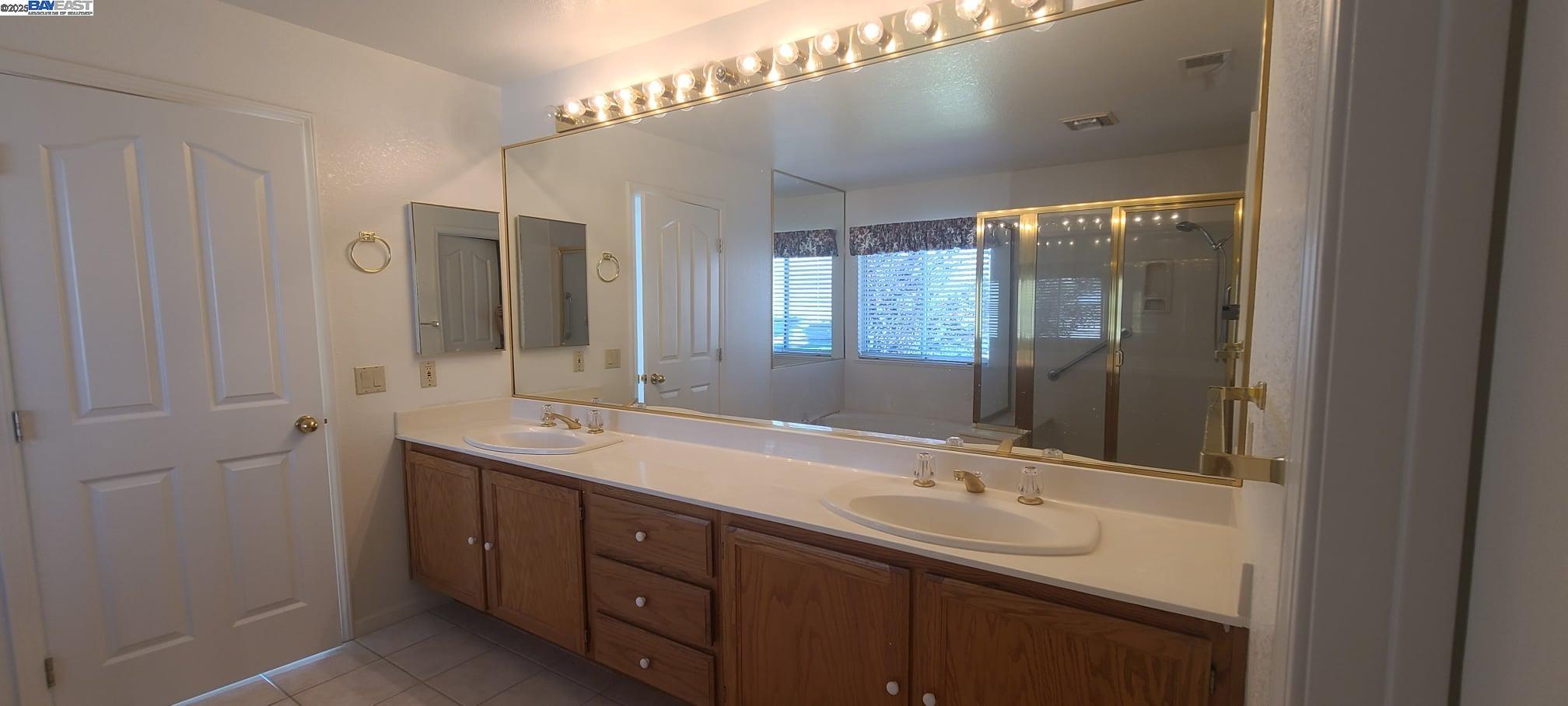 232 Chatham Ter, Danville, California 94506, 4 Bedrooms Bedrooms, 9 Rooms Rooms,3 BathroomsBathrooms,Residential Lease,For Rent,232 Chatham Ter,41101571