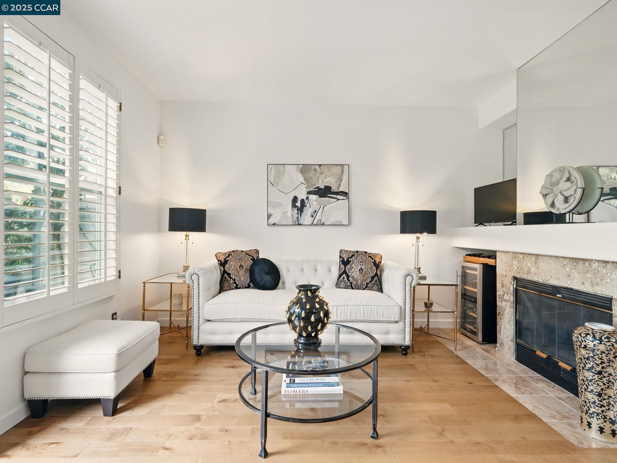 Detail Gallery Image 9 of 34 For 1923 Eagle Peak Ave, Clayton,  CA 94517 - 2 Beds | 2/1 Baths