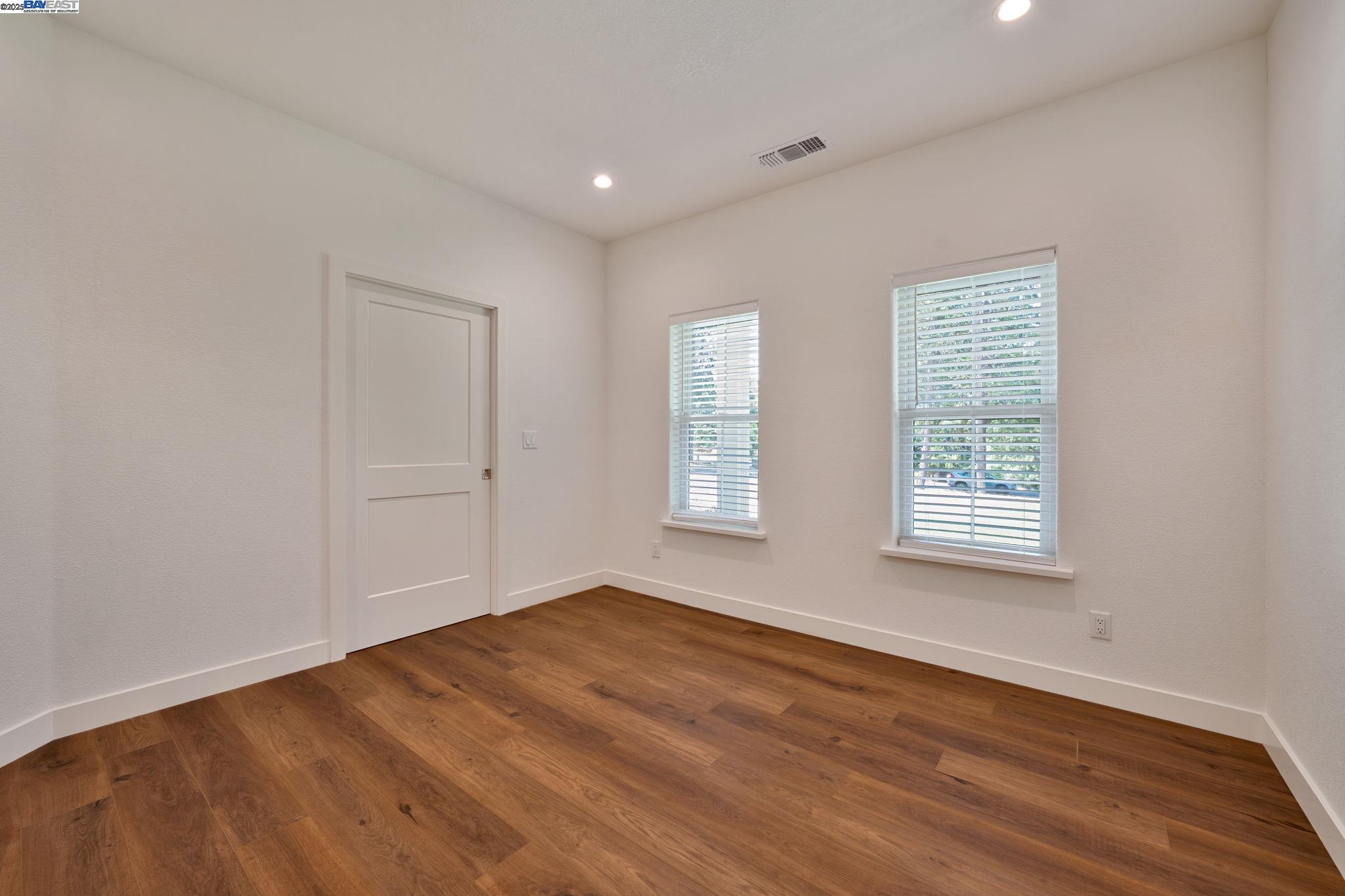 Detail Gallery Image 19 of 29 For 5579 Glen Dr, Foresthill,  CA 95631 - 3 Beds | 2 Baths
