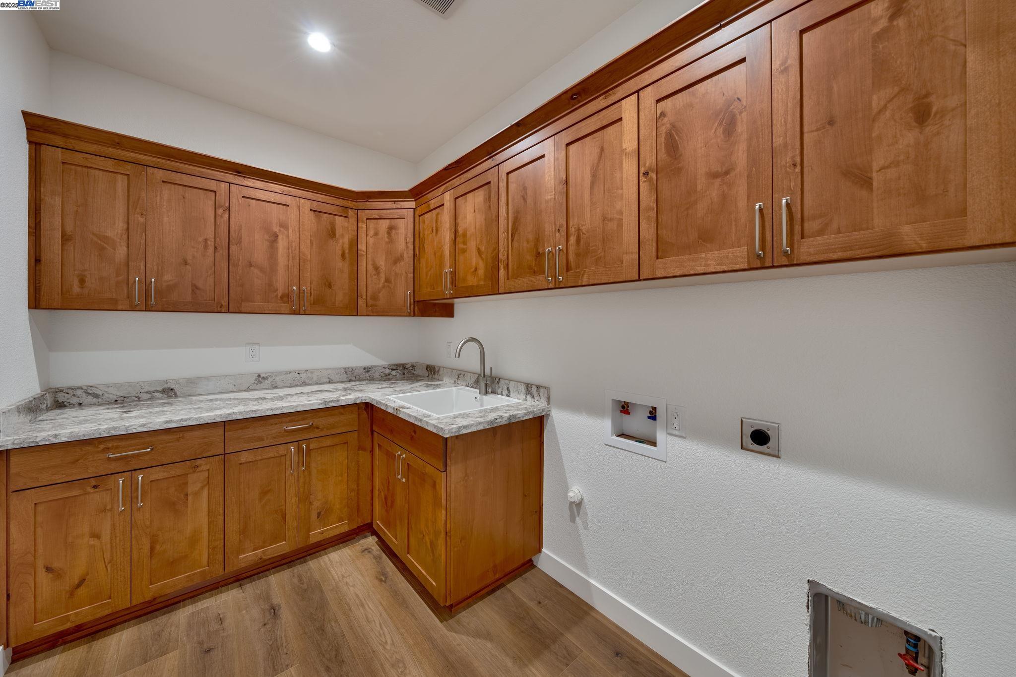 Detail Gallery Image 20 of 29 For 5579 Glen Dr, Foresthill,  CA 95631 - 3 Beds | 2 Baths
