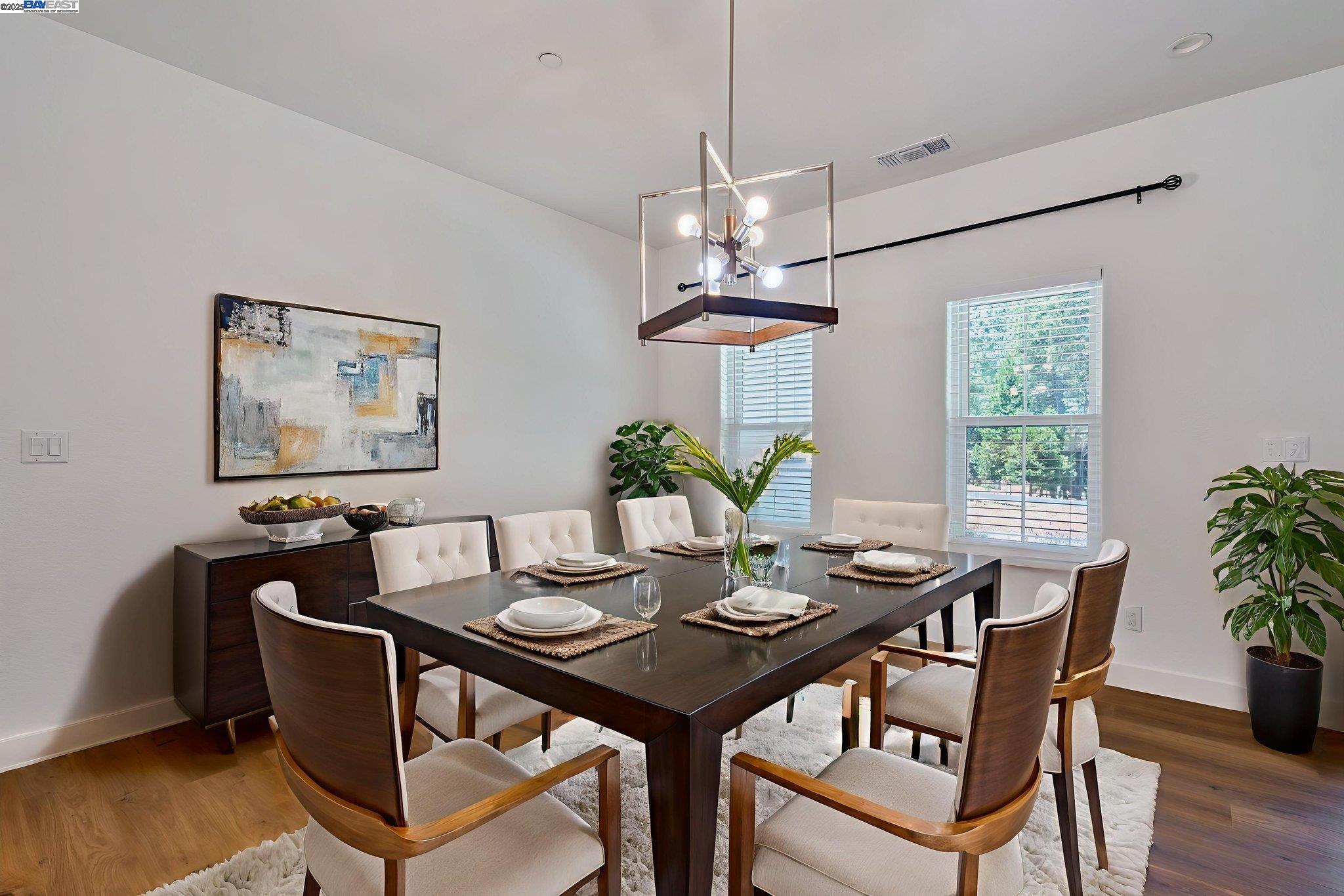 Detail Gallery Image 4 of 29 For 5579 Glen Dr, Foresthill,  CA 95631 - 3 Beds | 2 Baths