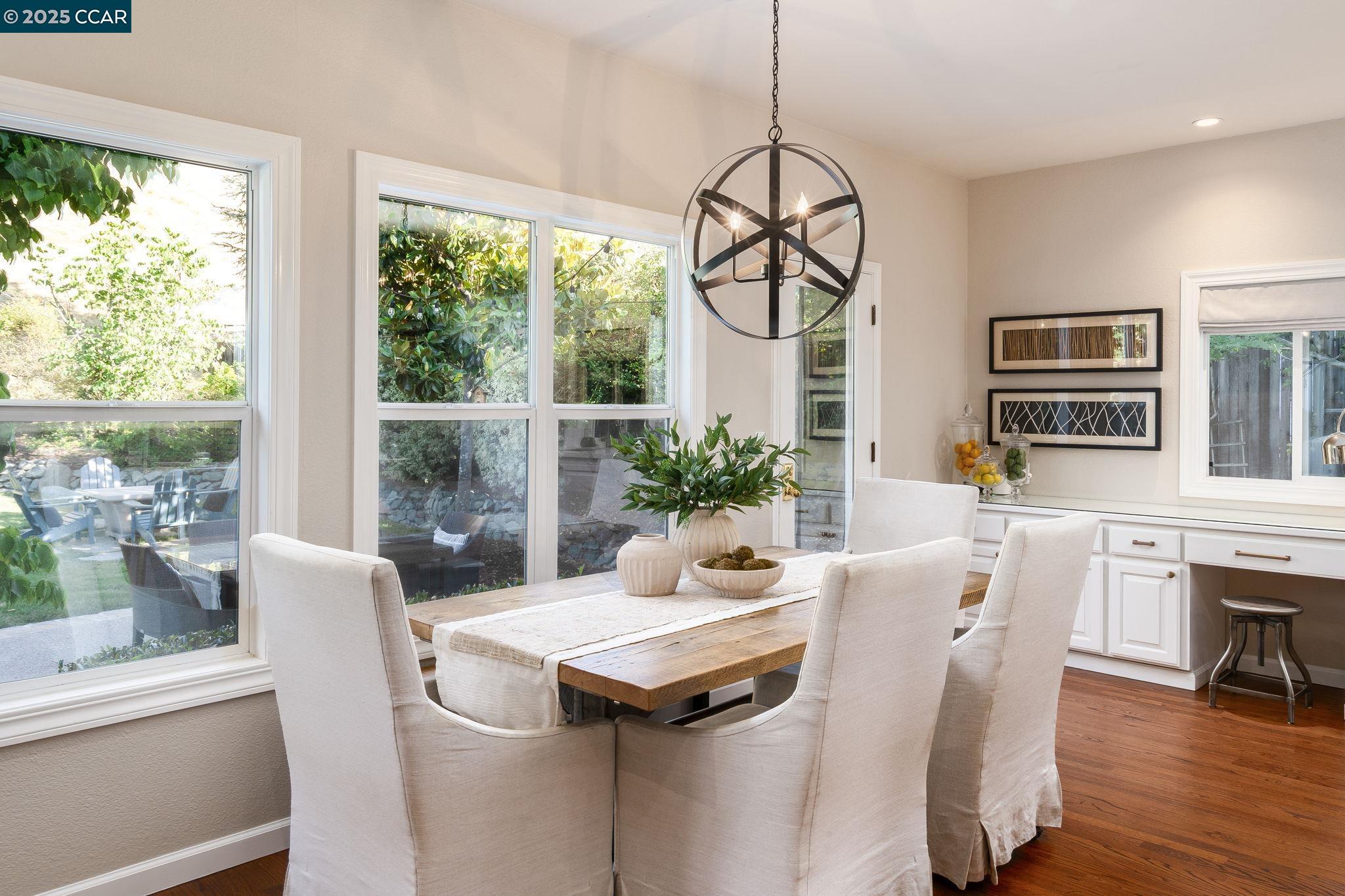 Detail Gallery Image 12 of 52 For 108 Shadewell Dr, Danville,  CA 94506 - 4 Beds | 3/1 Baths