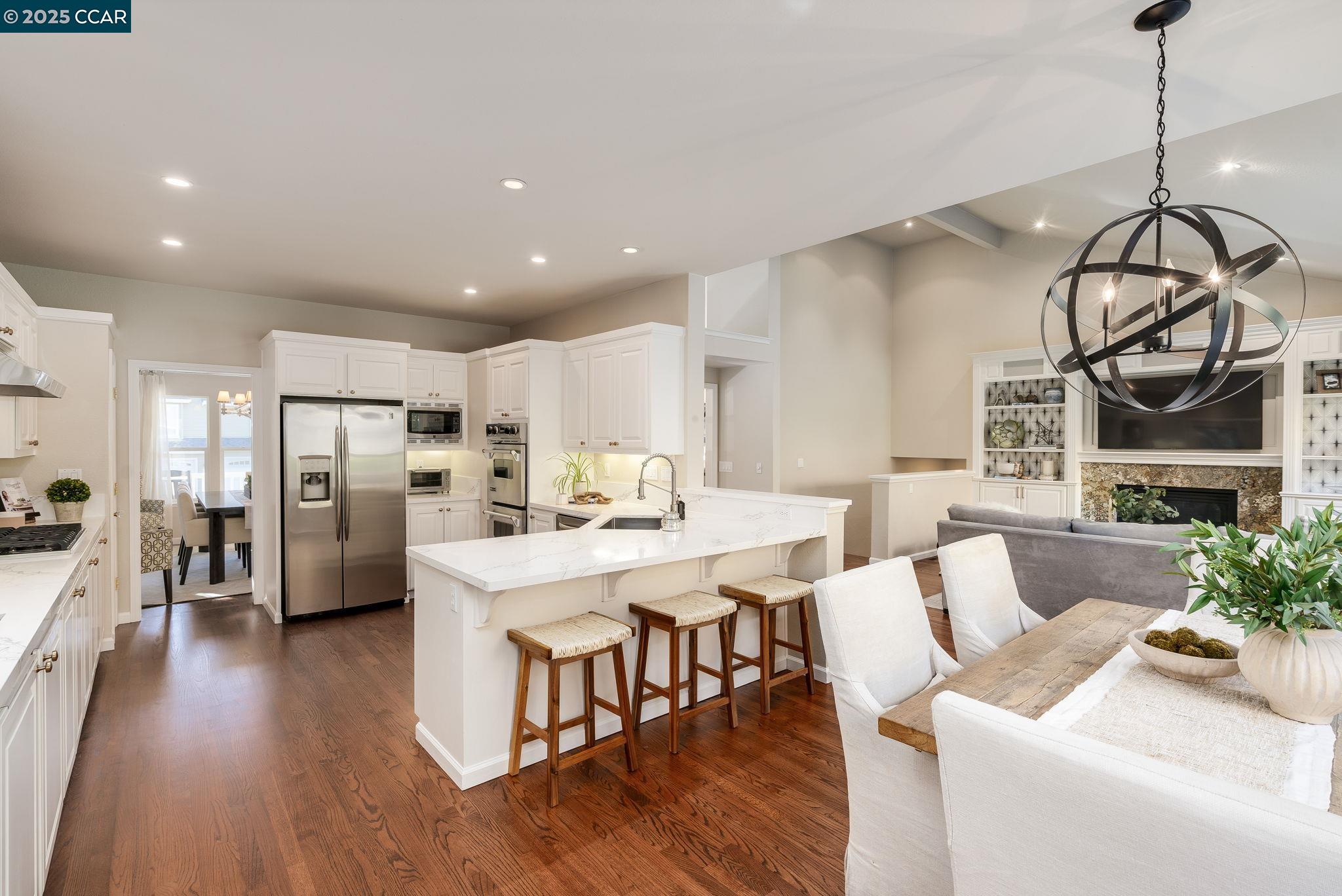 Detail Gallery Image 14 of 52 For 108 Shadewell Dr, Danville,  CA 94506 - 4 Beds | 3/1 Baths