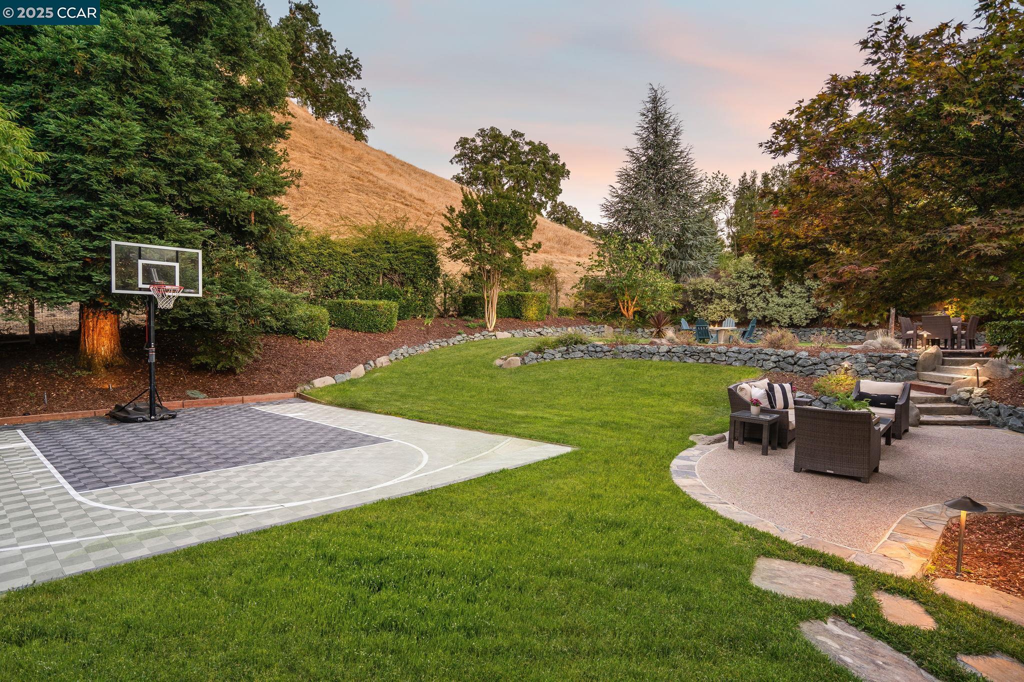 Detail Gallery Image 42 of 56 For 108 Shadewell Dr, Danville,  CA 94506 - 4 Beds | 3/1 Baths