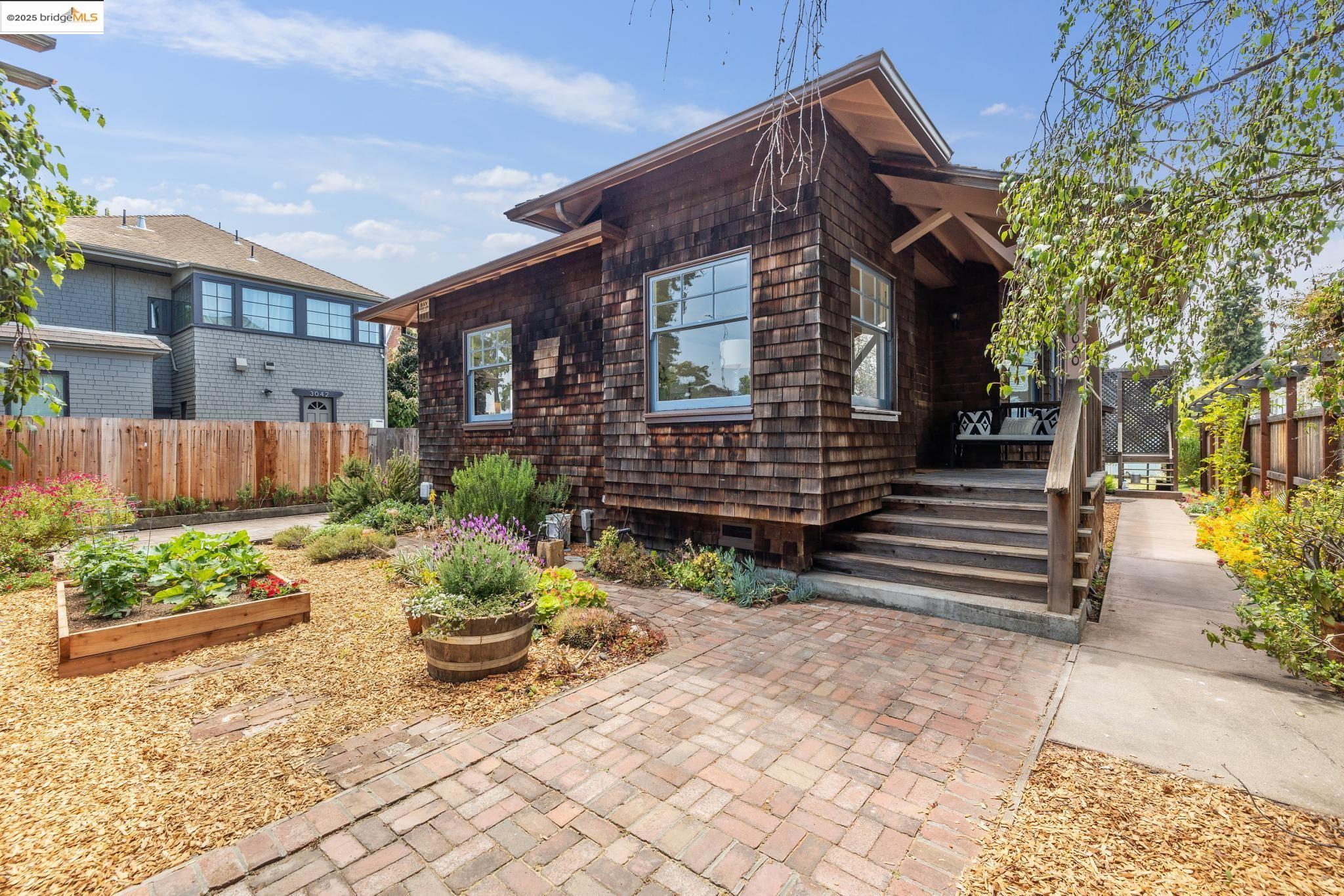 Detail Gallery Image 1 of 1 For 3040 Martin Luther King Jr Way, Berkeley,  CA 94703 - – Beds | – Baths