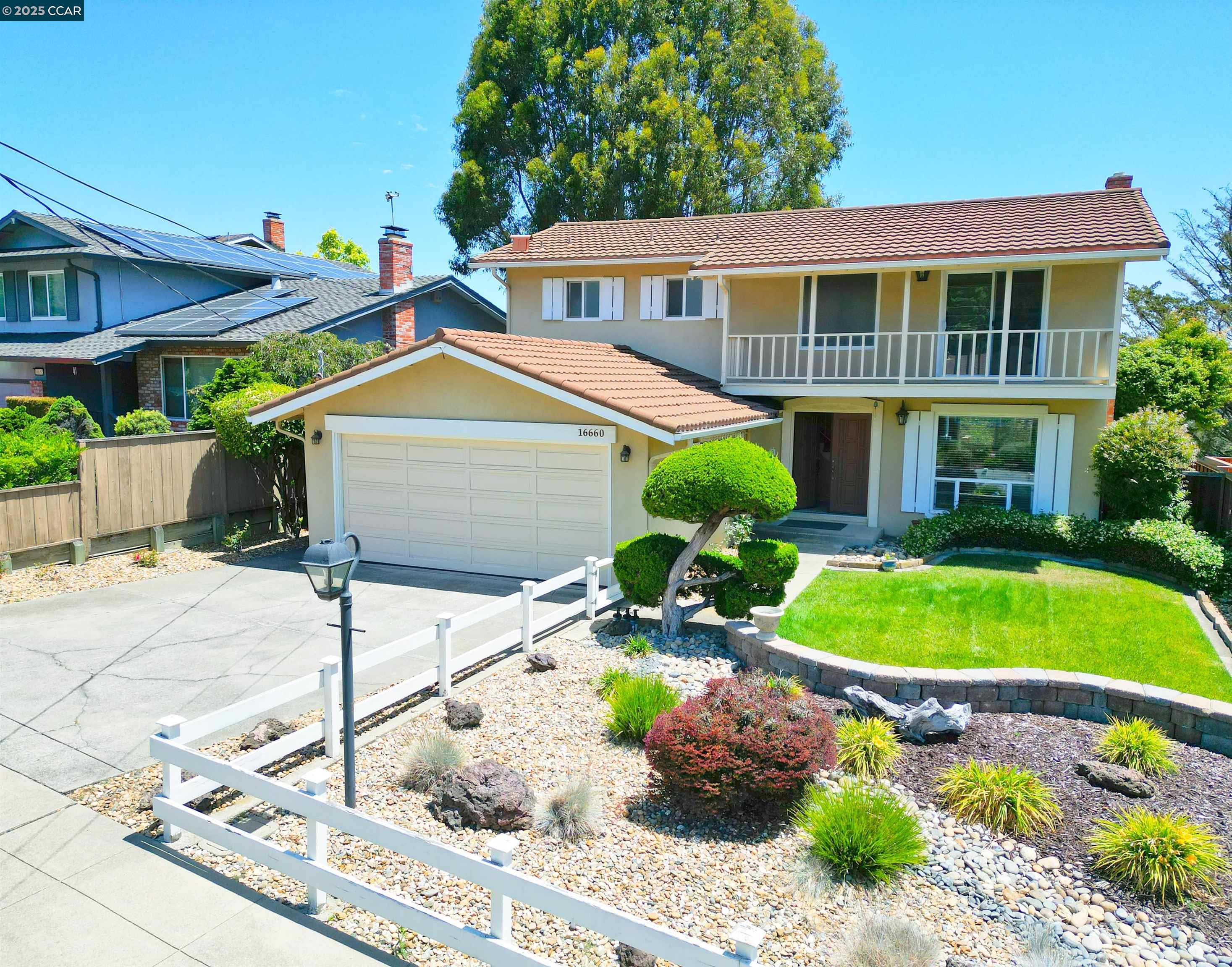 Detail Gallery Image 1 of 1 For 16660 Kildare Road, Castro Valley,  CA 94578 - 4 Beds | 2/1 Baths