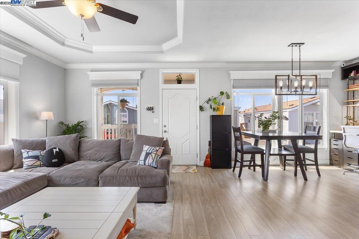 Detail Gallery Image 14 of 45 For 3015 E Bayshore Road #423 #423,  Redwood City,  CA 94063 - 3 Beds | 2 Baths