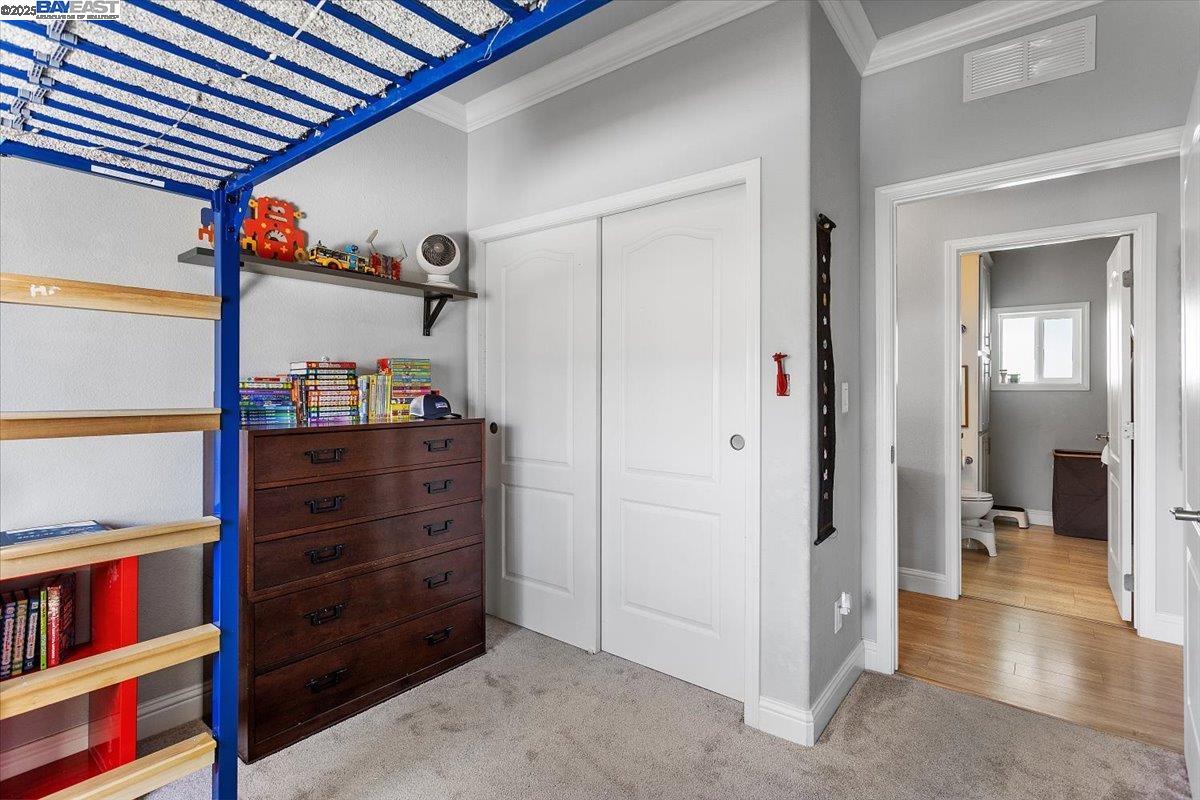 Detail Gallery Image 23 of 45 For 3015 E Bayshore Road #423 #423,  Redwood City,  CA 94063 - 3 Beds | 2 Baths