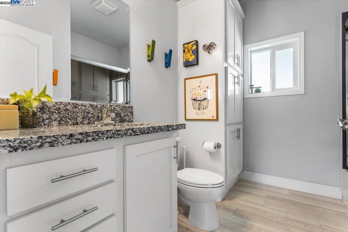Detail Gallery Image 25 of 45 For 3015 E Bayshore Road #423 #423,  Redwood City,  CA 94063 - 3 Beds | 2 Baths
