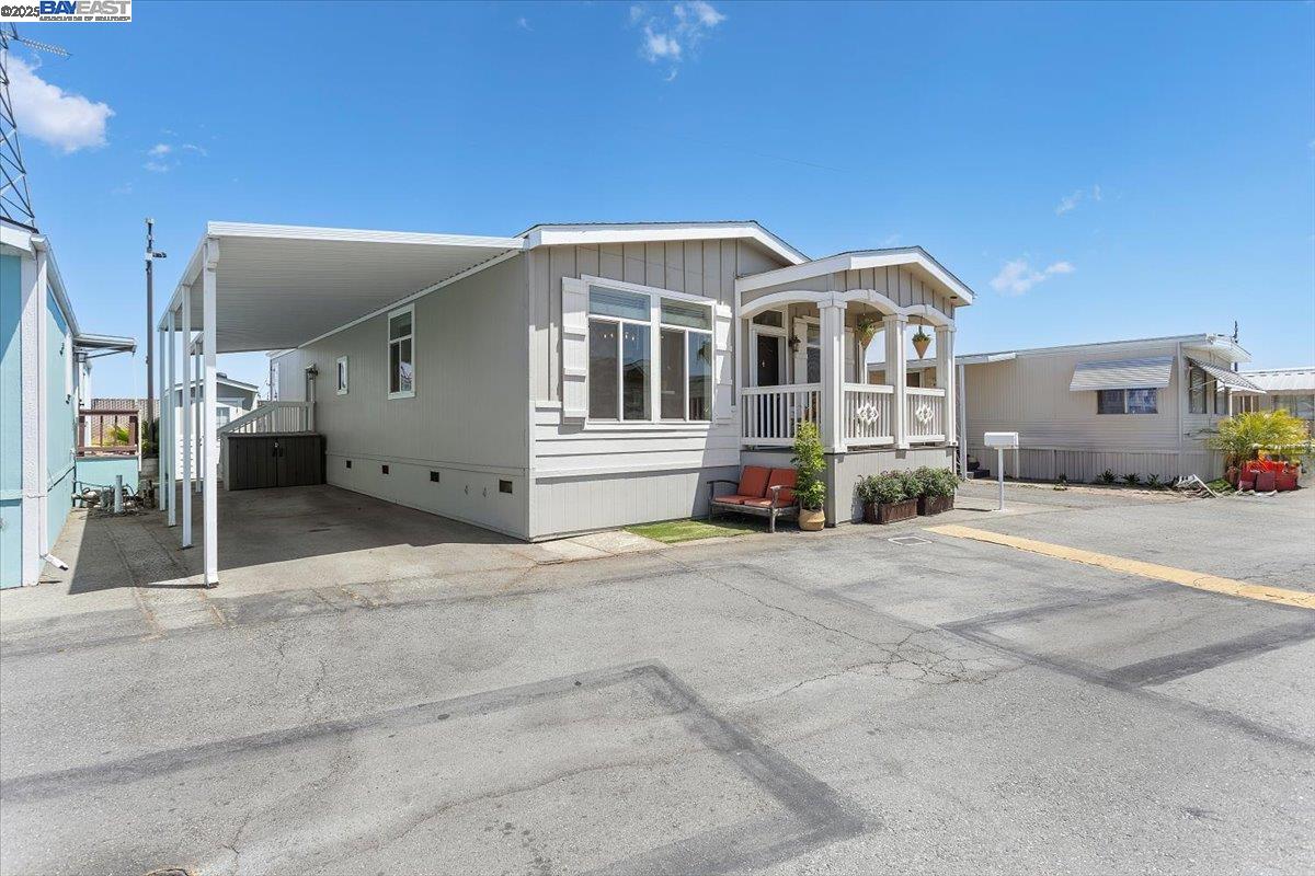 Detail Gallery Image 36 of 45 For 3015 E Bayshore Road #423 #423,  Redwood City,  CA 94063 - 3 Beds | 2 Baths