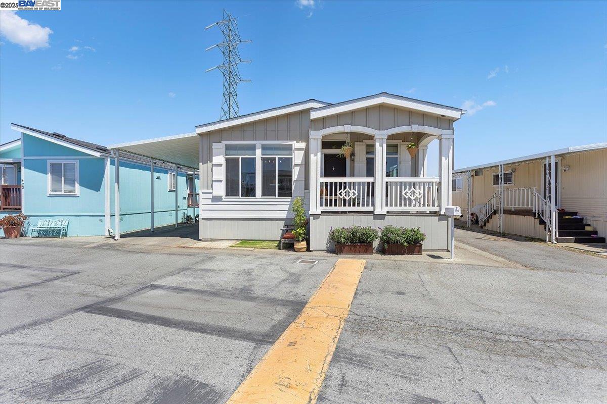 Detail Gallery Image 37 of 45 For 3015 E Bayshore Road #423 #423,  Redwood City,  CA 94063 - 3 Beds | 2 Baths