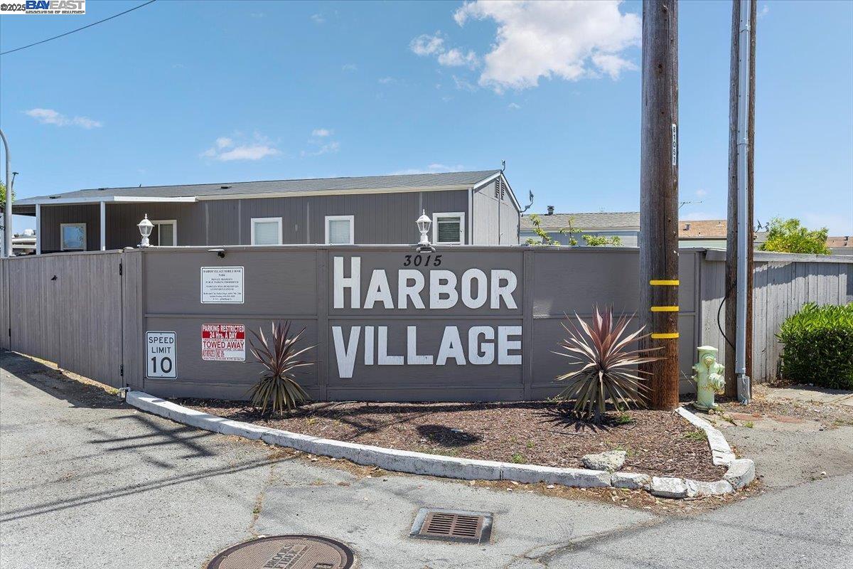 Detail Gallery Image 39 of 45 For 3015 E Bayshore Road #423 #423,  Redwood City,  CA 94063 - 3 Beds | 2 Baths